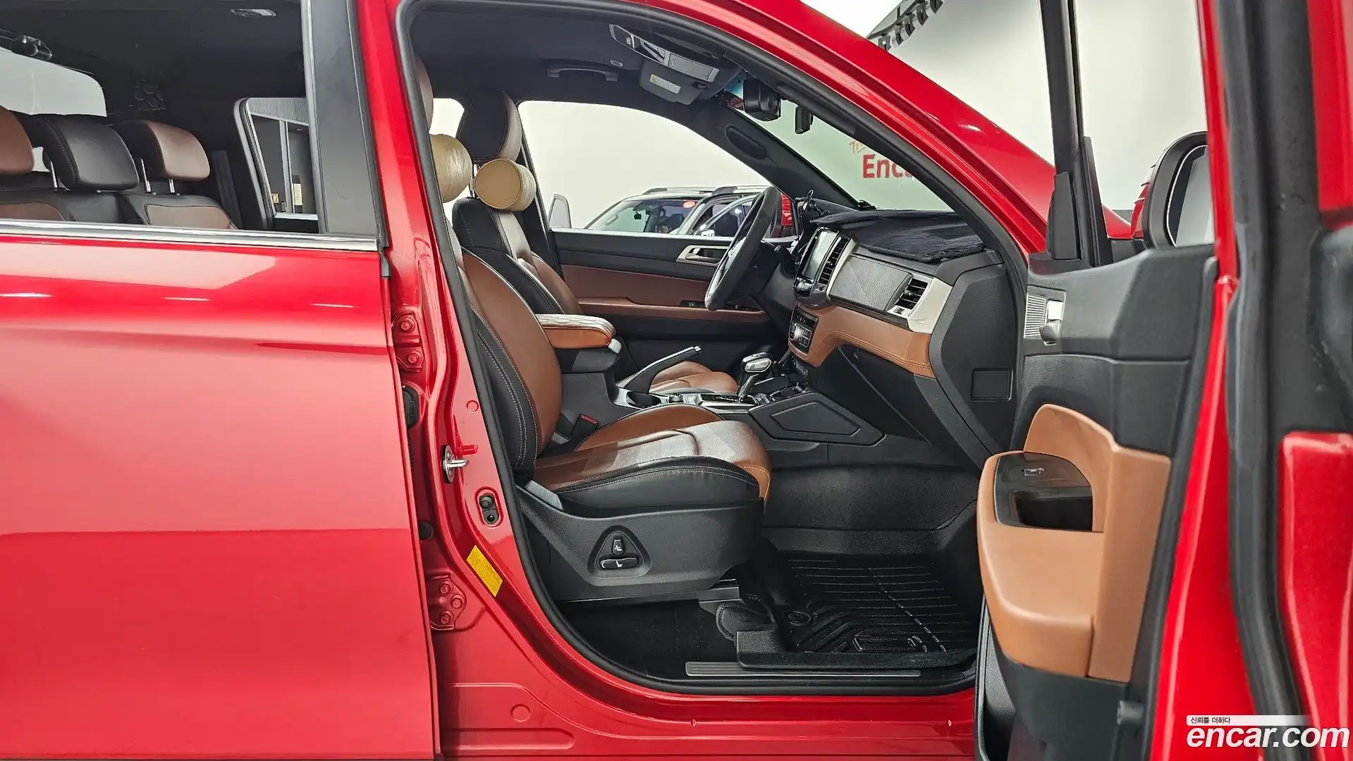 Rexton KG Mobility 2019.2-INNER-036