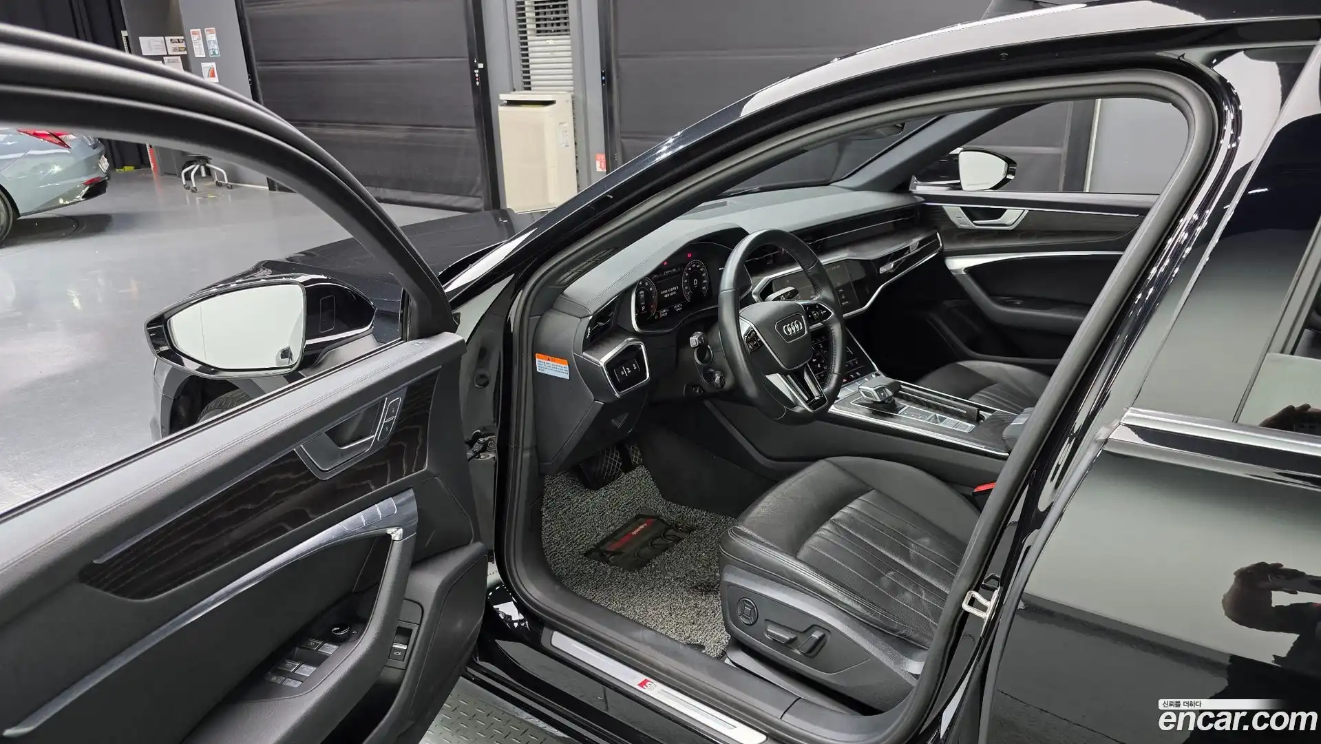 A6 Audi 2021.0-INNER-010