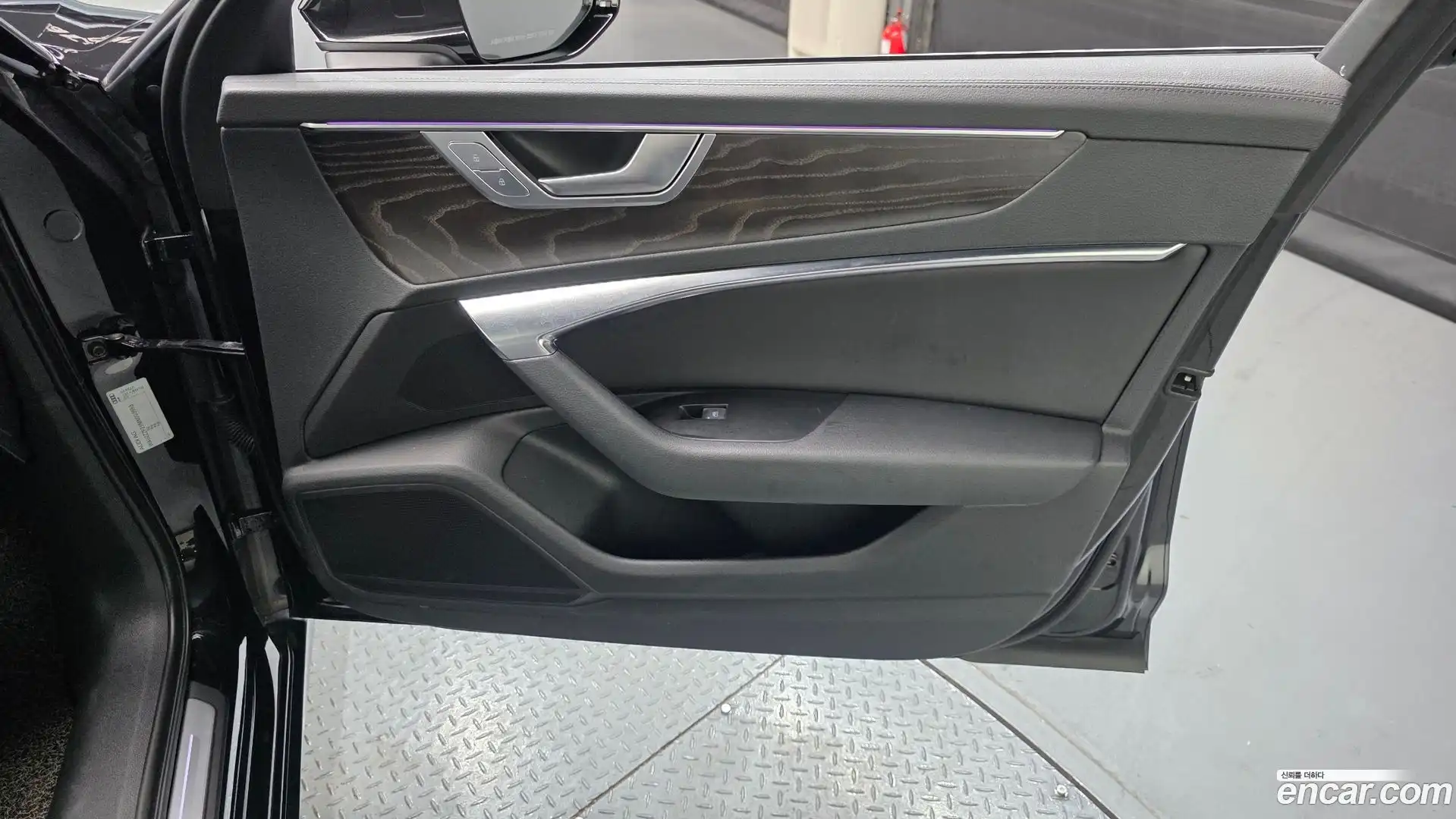 A6 Audi 2021.0-INNER-035