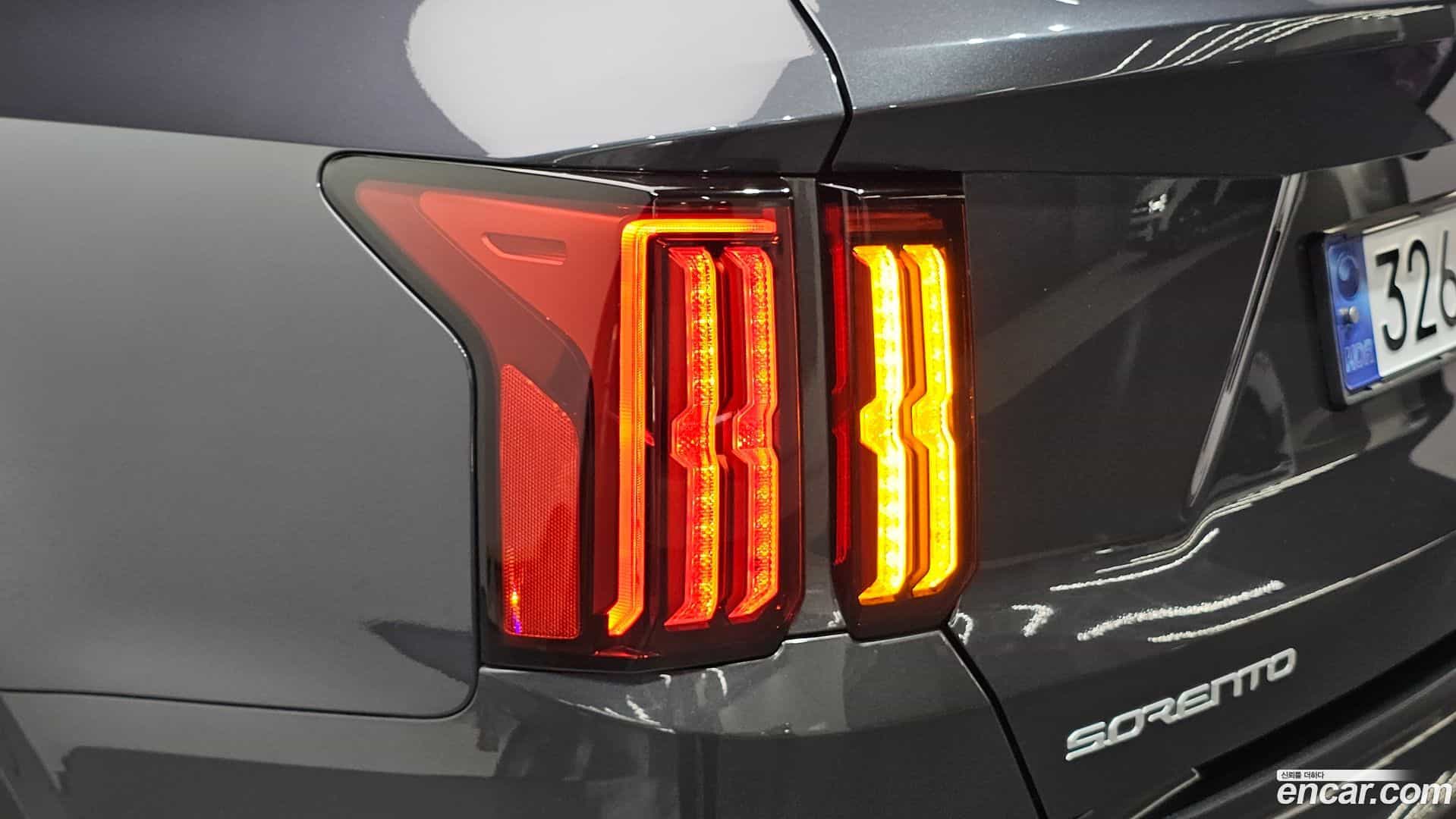 Sorento Kia 2023.4-OUTER-033