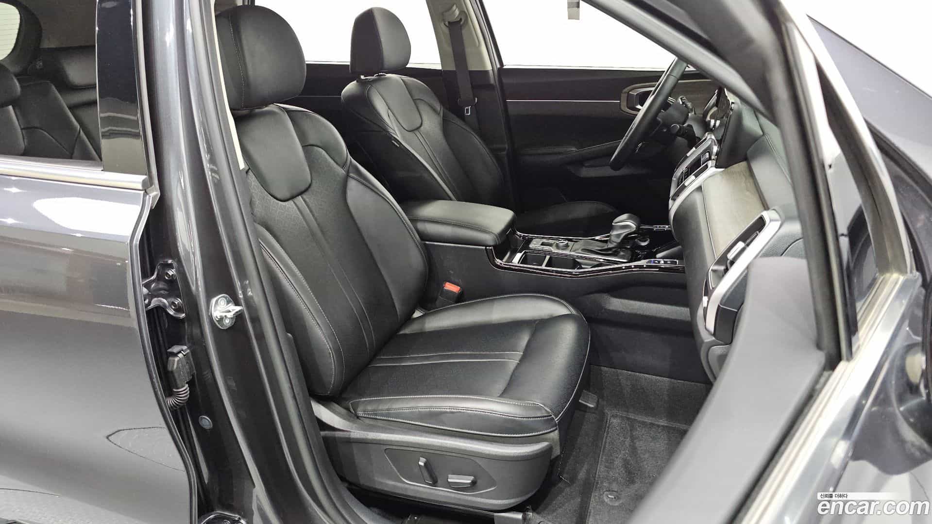 Sorento Kia 2023.4-INNER-036