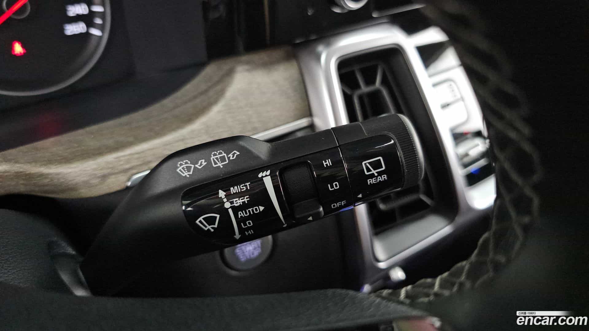 Sorento Kia 2023.4-OPTION-040