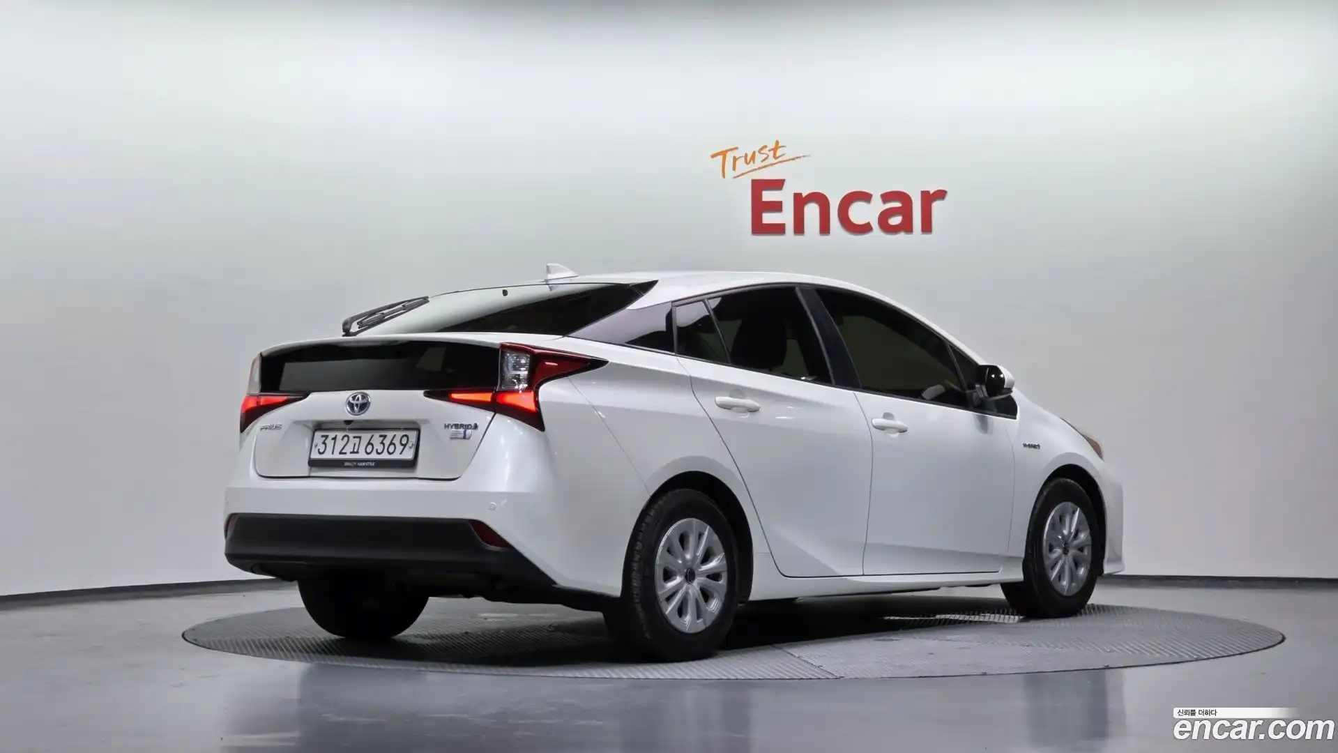 Prius Toyota 2019.8-OUTER-002