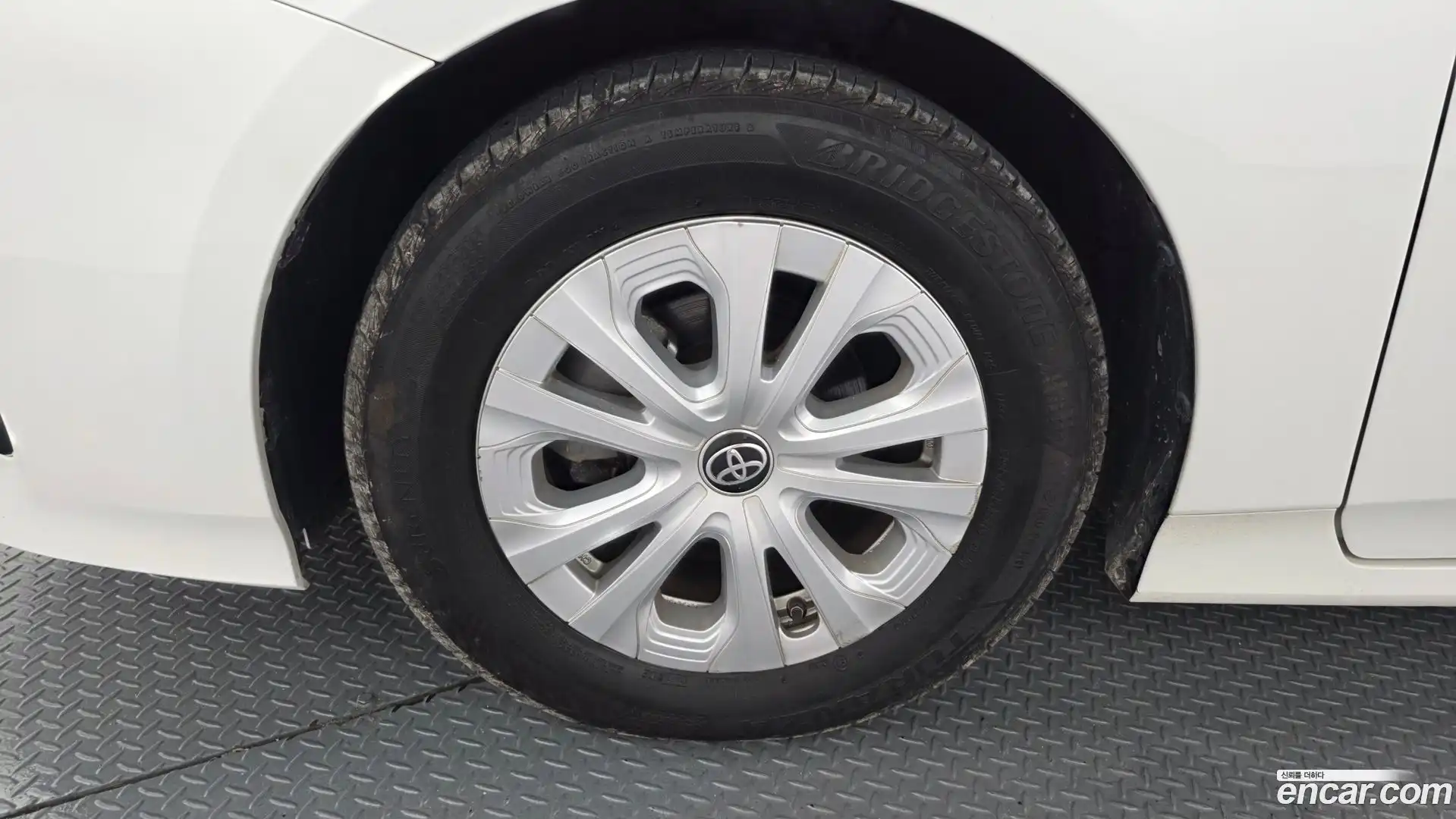 Prius Toyota 2019.8-OUTER-005