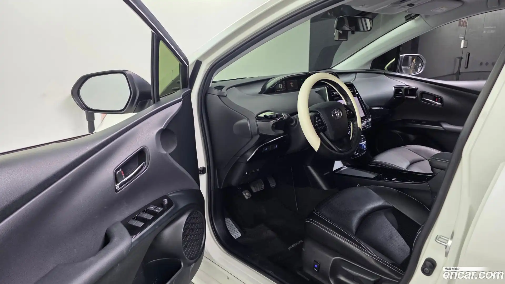 Prius Toyota 2019.8-INNER-010