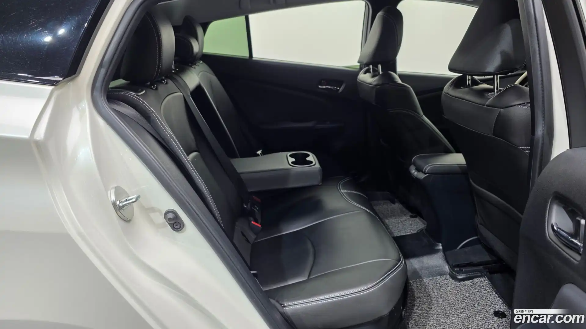 Prius Toyota 2019.8-OPTION-016