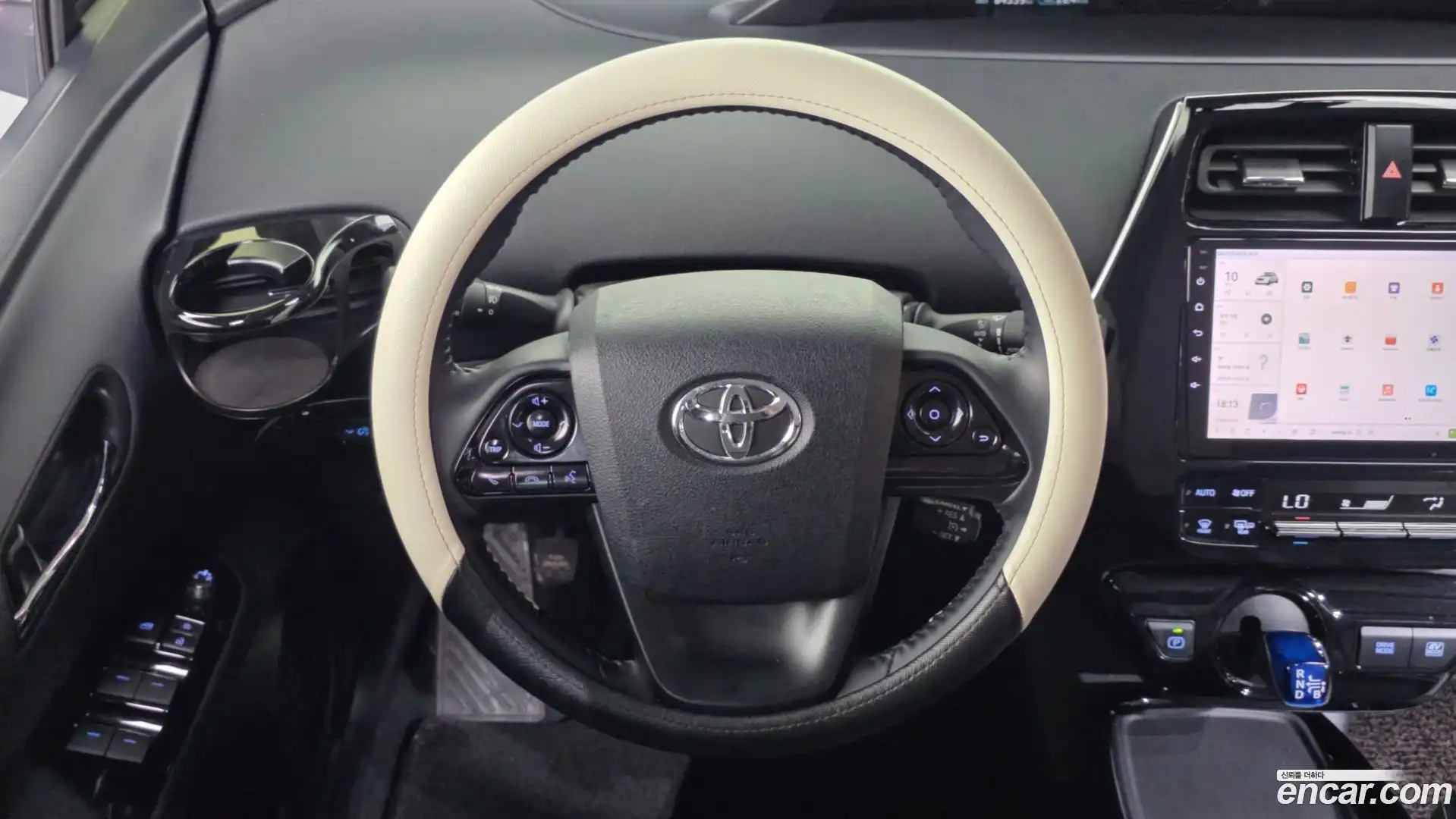 Prius Toyota 2019.8-OPTION-017