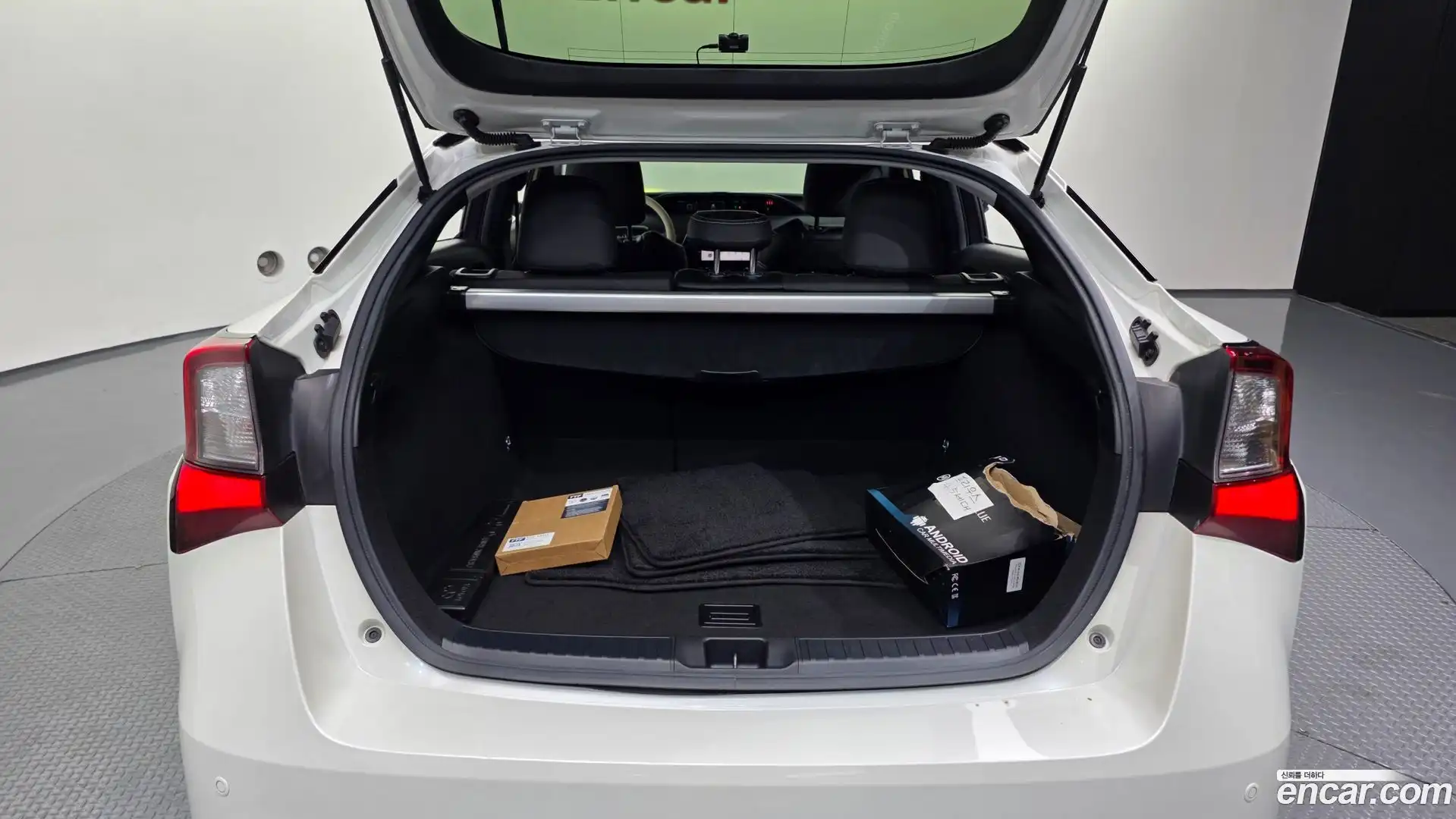 Prius Toyota 2019.8-OPTION-024