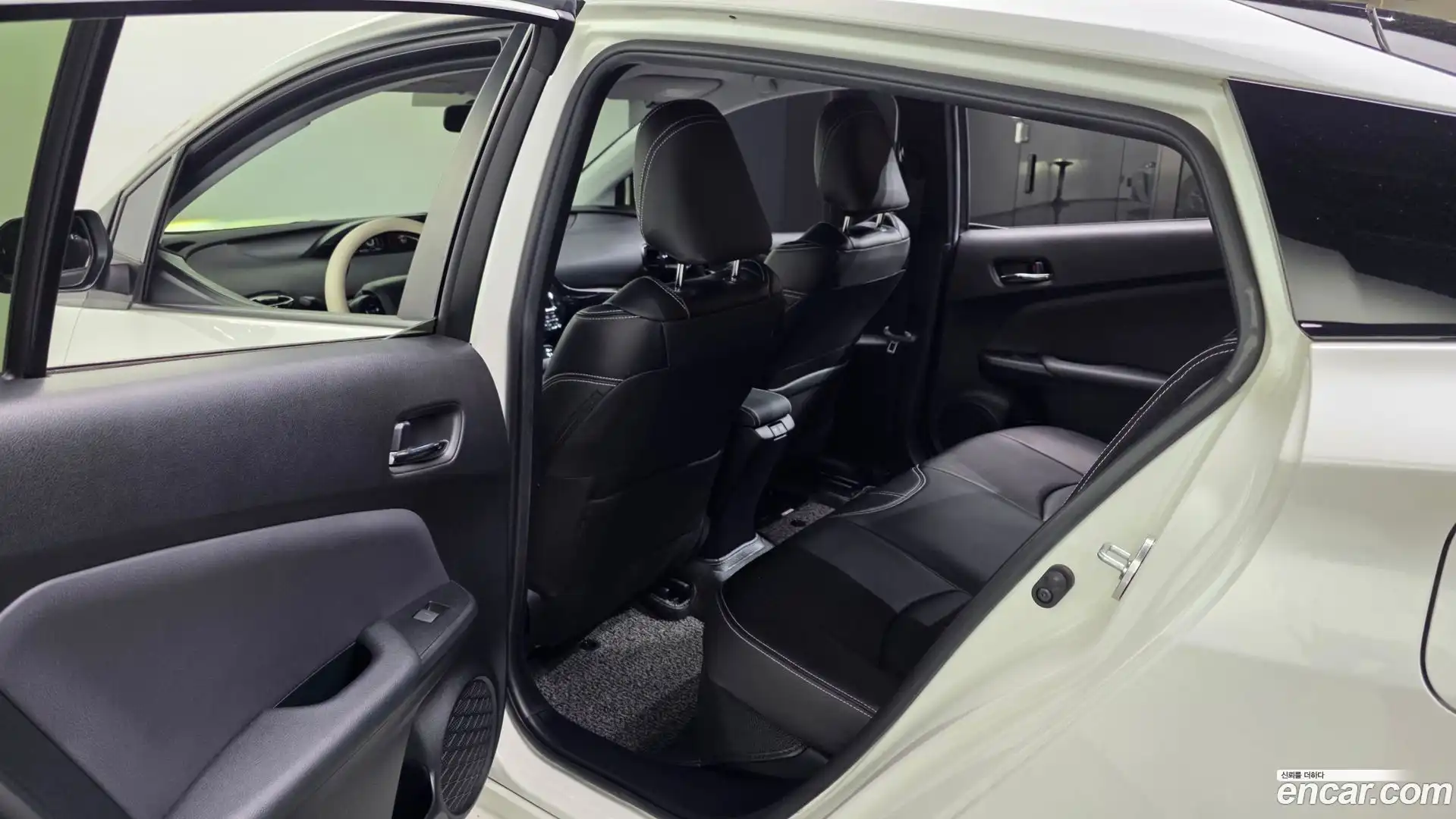 Prius Toyota 2019.8-INNER-036