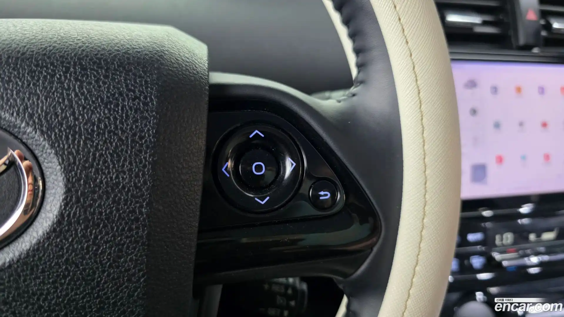 Prius Toyota 2019.8-OPTION-041