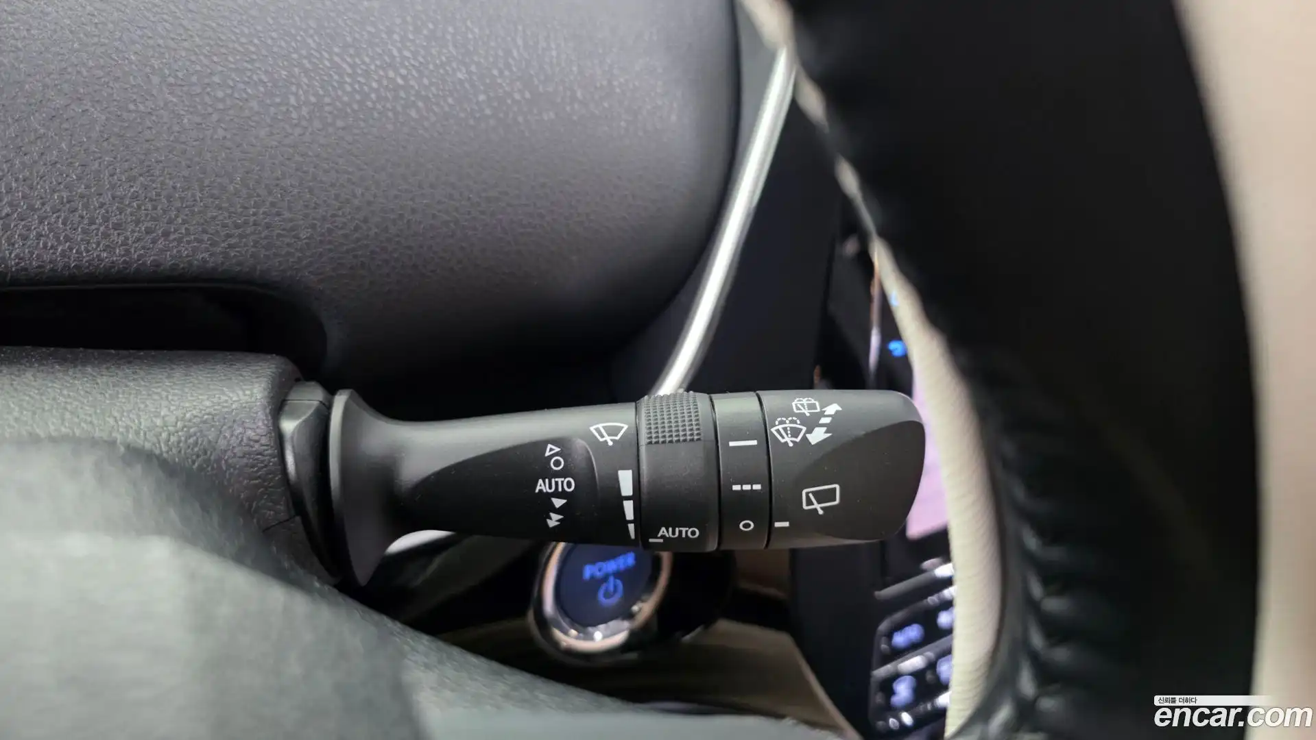 Prius Toyota 2019.8-OPTION-044