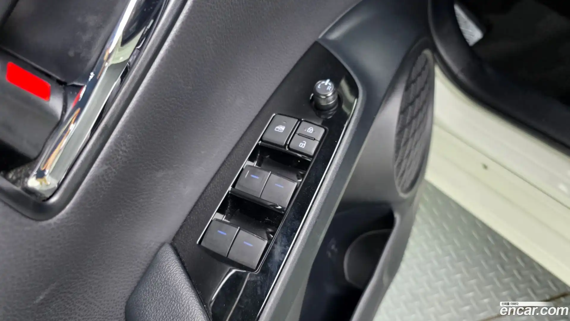 Prius Toyota 2019.8-OPTION-047