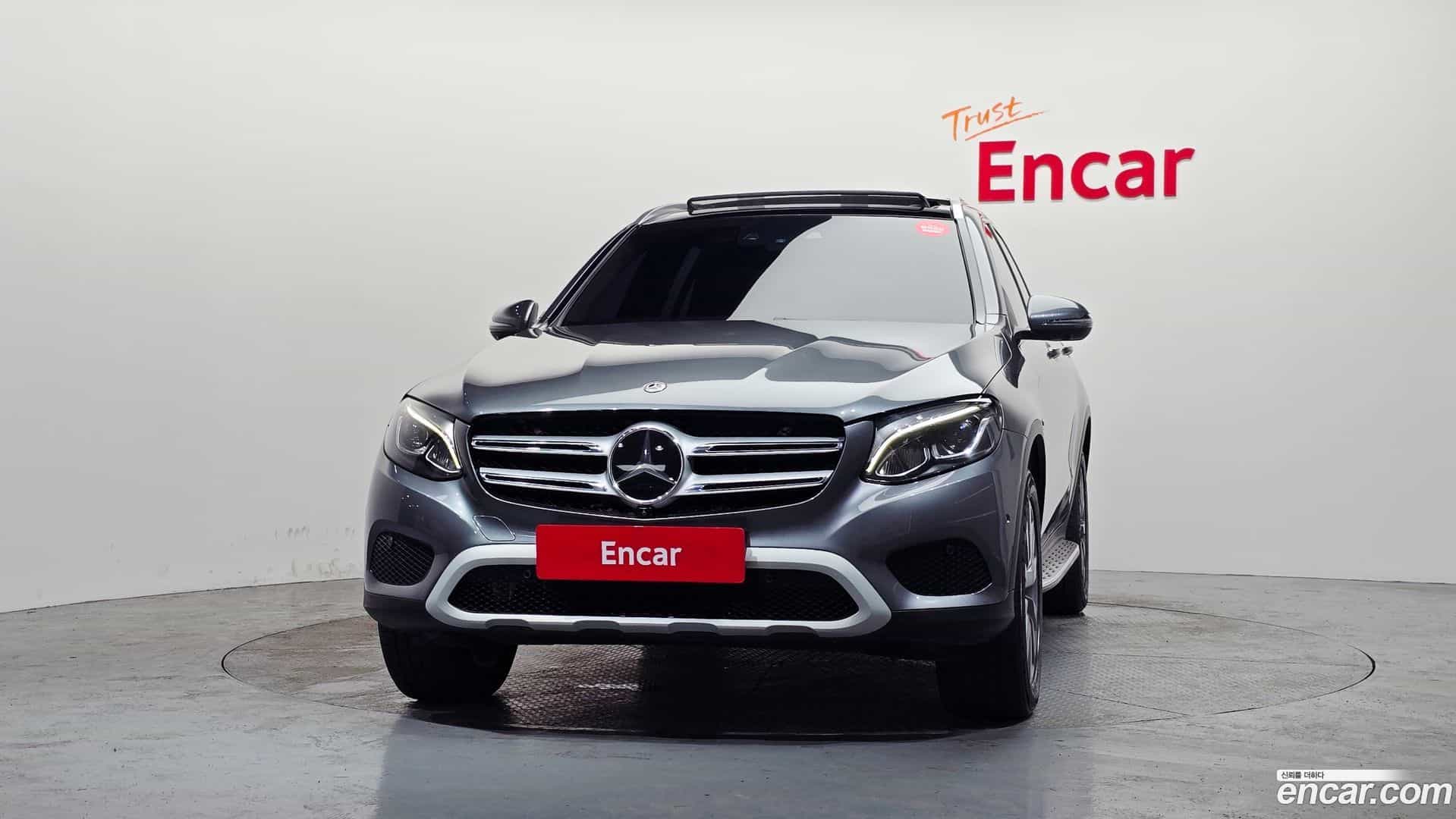 GLC-Class Mercedes-Benz 2019.5-OUTER-003