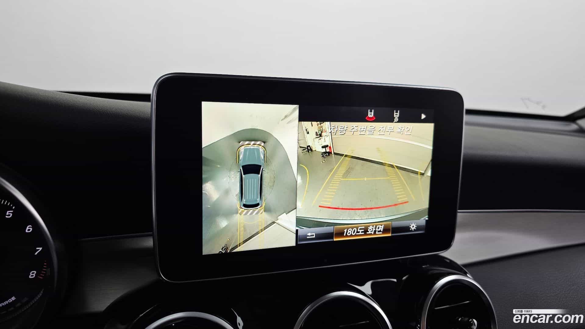 GLC-Class Mercedes-Benz 2019.5-OPTION-019