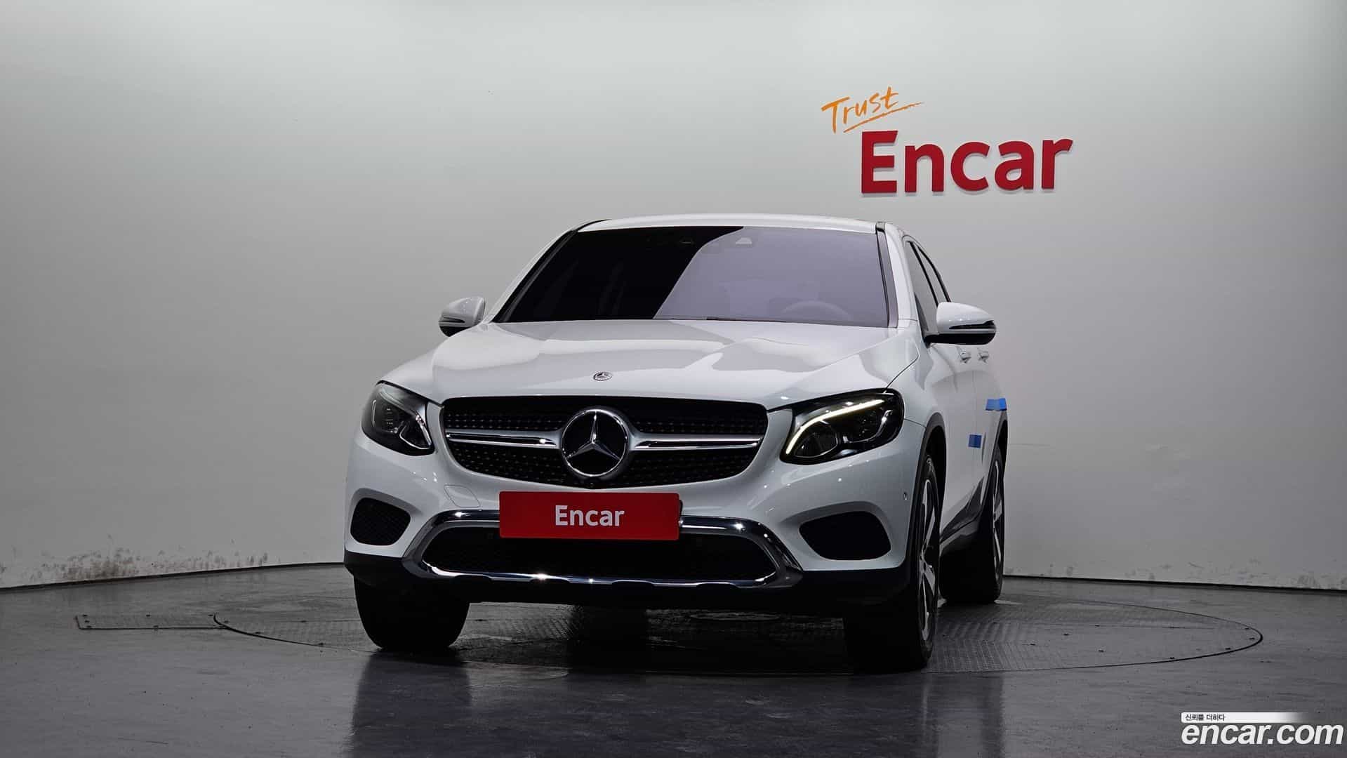 GLC-Class Mercedes-Benz 2019.8-OUTER-003