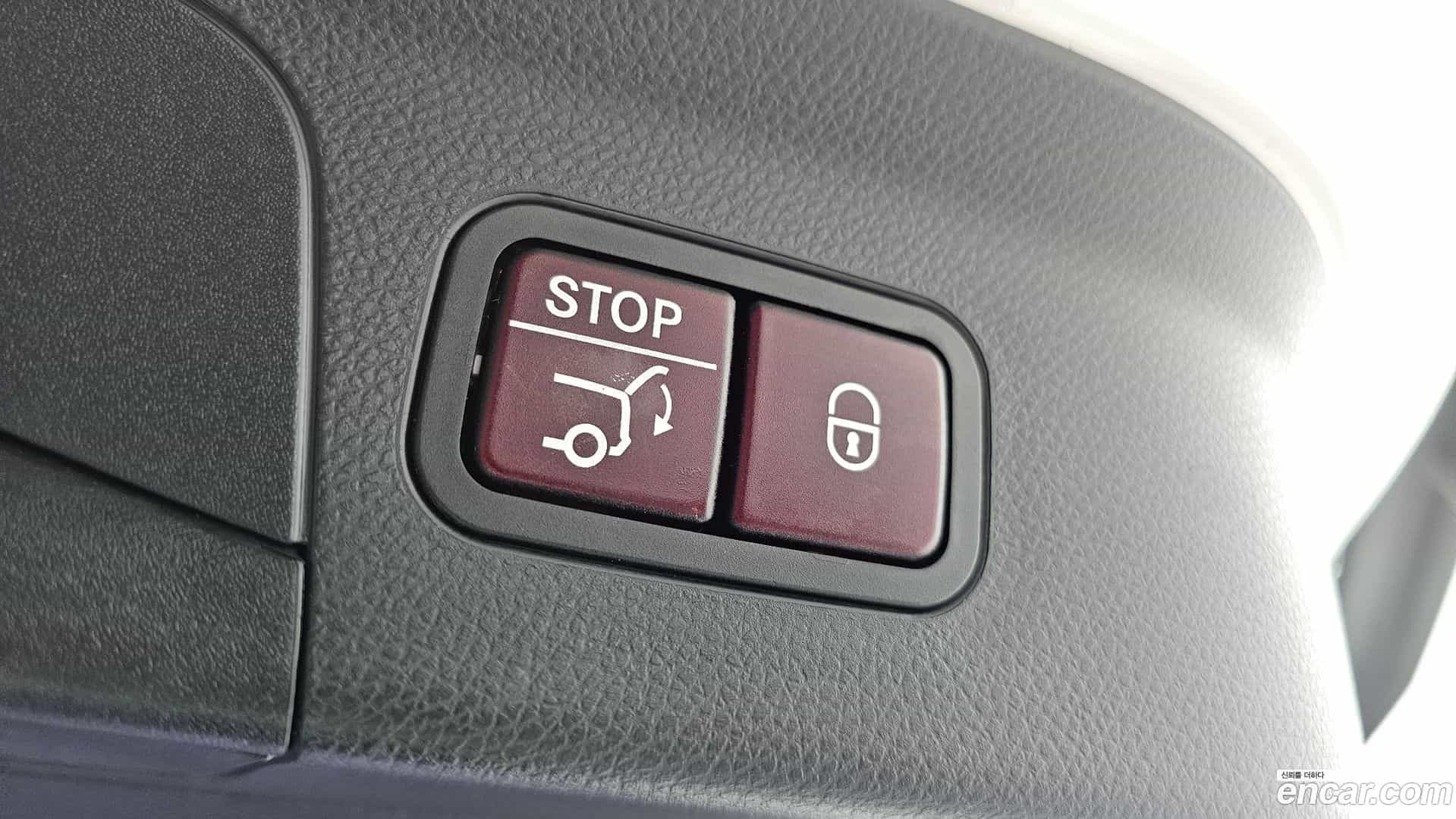 GLC-Class Mercedes-Benz 2019.8-OPTION-040