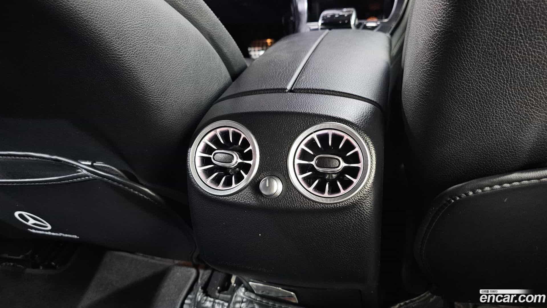 GLC-Class Mercedes-Benz 2019.8-OPTION-041