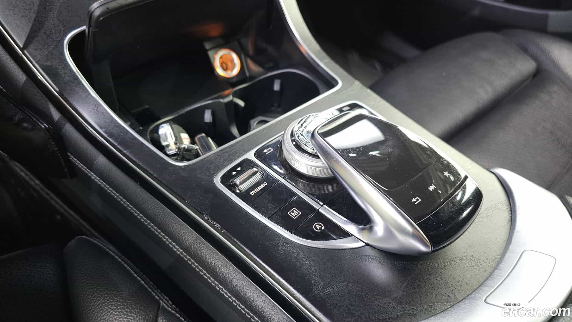 GLC-Class Mercedes-Benz 2019.8-OPTION-042