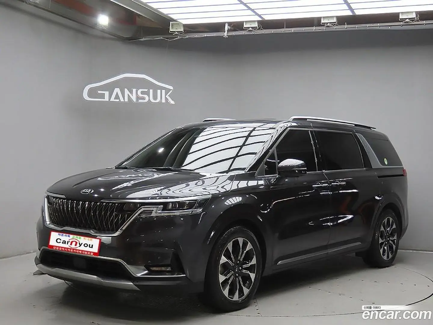 Main__Slider__Photo:Canival Kia 2020.11-0