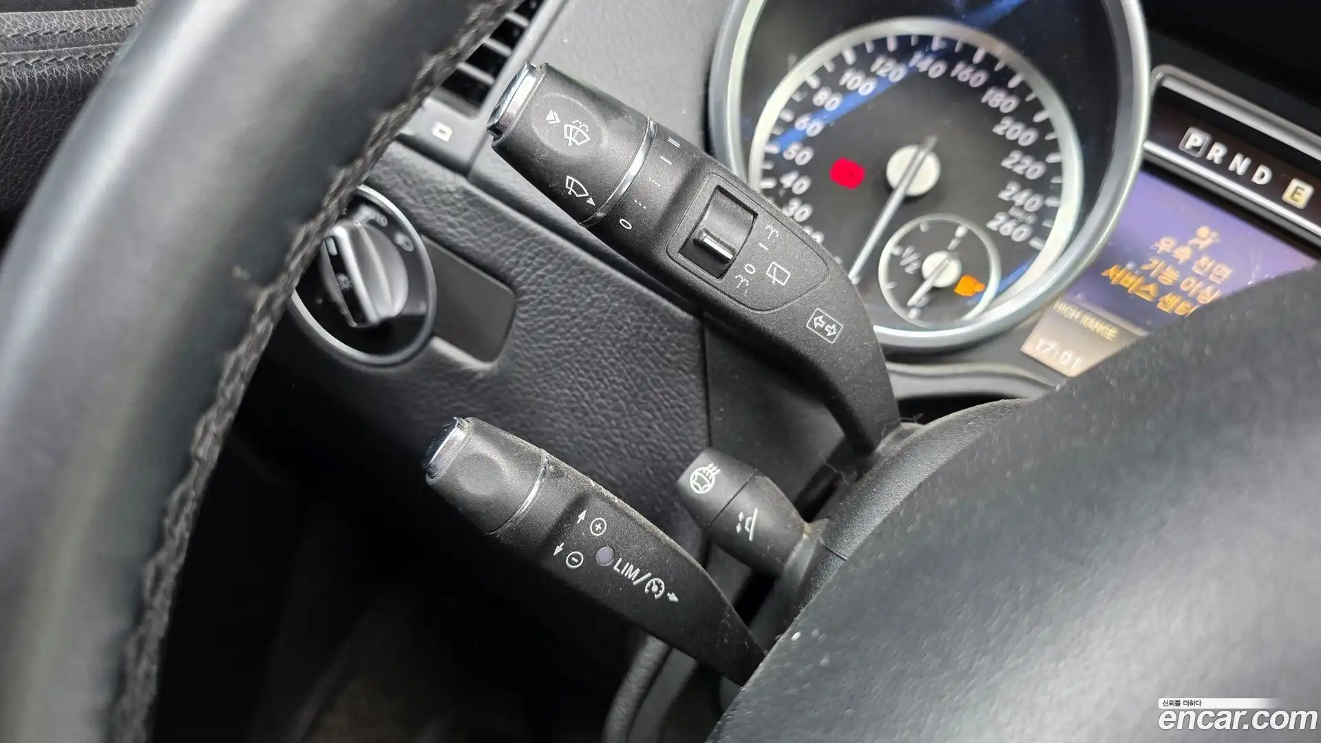 G-Class Mercedes-Benz 2013.11-OPTION-021