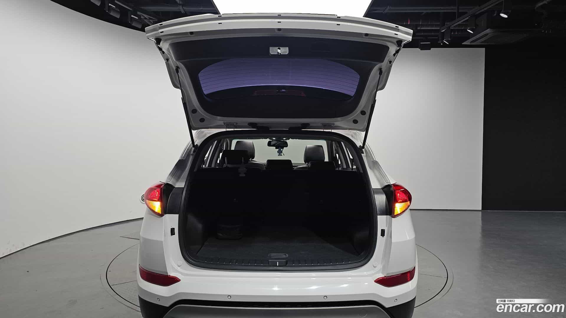 Tucson Hyundai 2017.7-OPTION-024