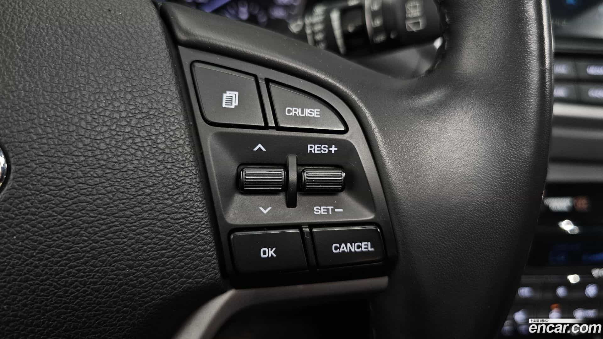 Tucson Hyundai 2017.7-OPTION-042