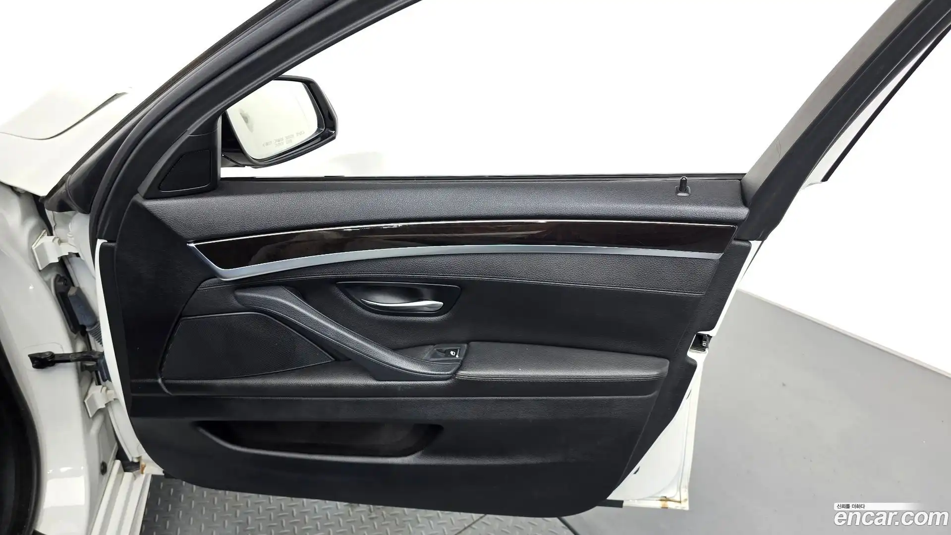 5-Series BMW 2016.5-INNER-034