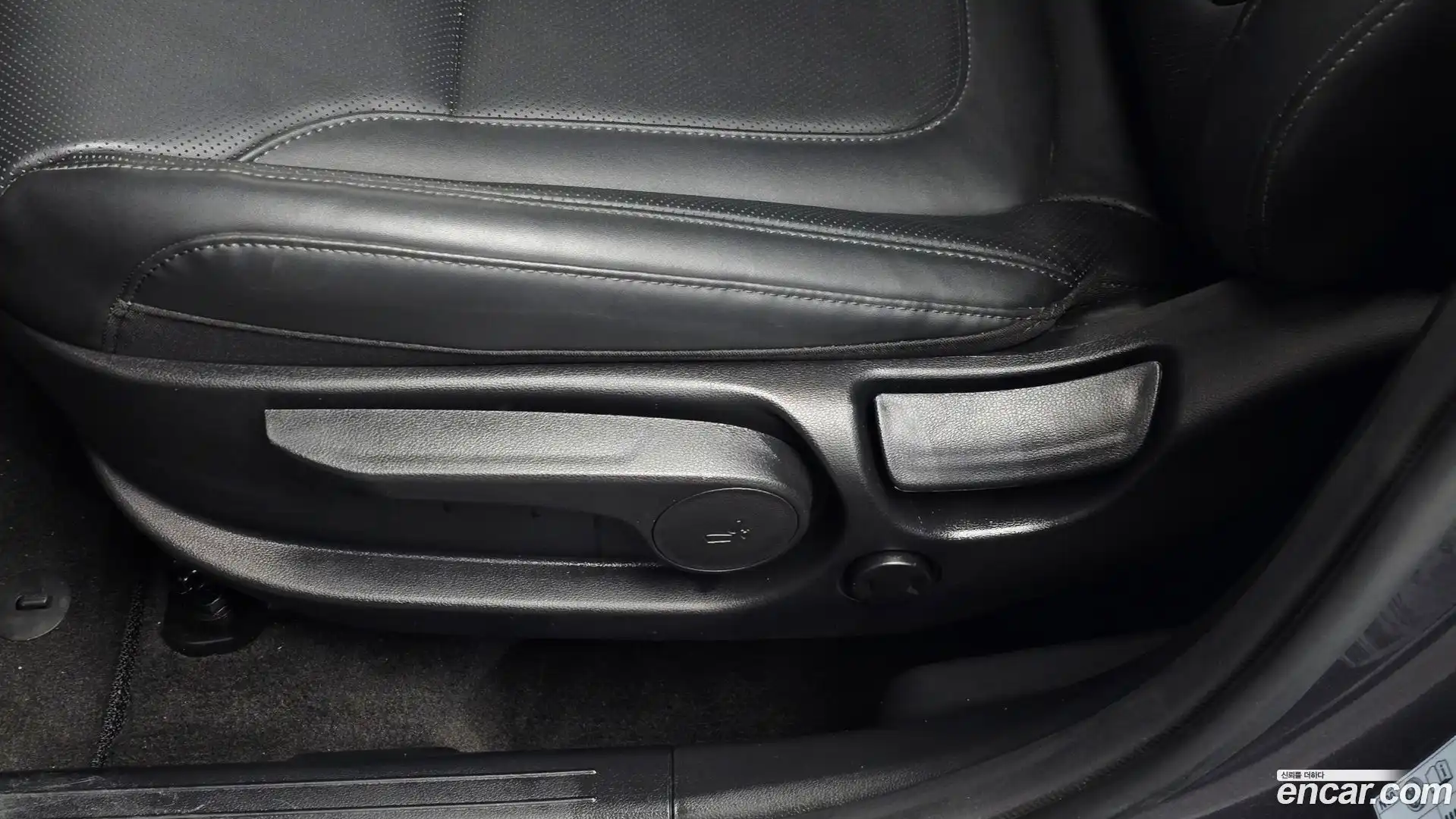 Tucson Hyundai 2022.1-OPTION-044
