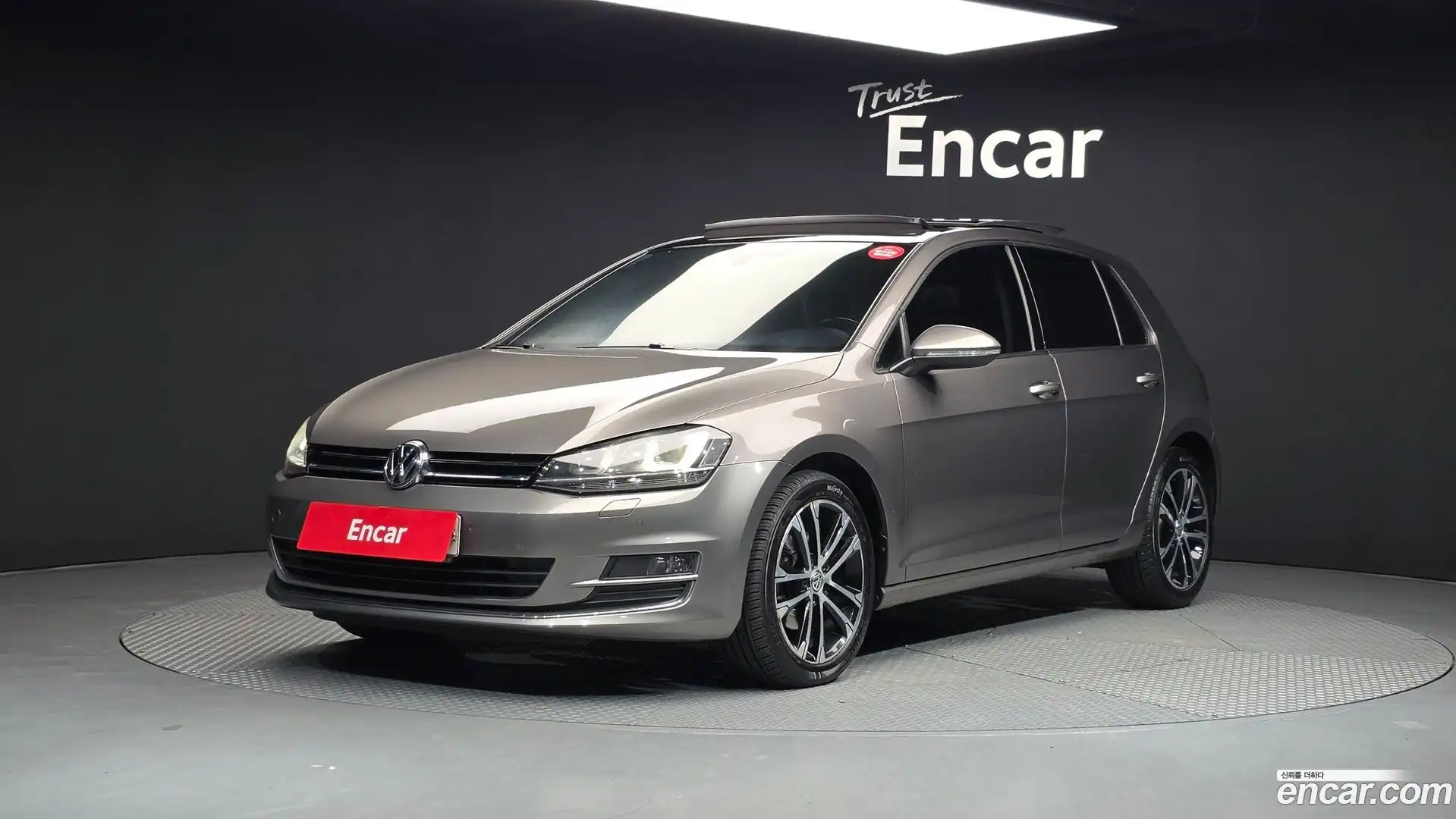 Golf Volkswagen 2016.1-OUTER-001