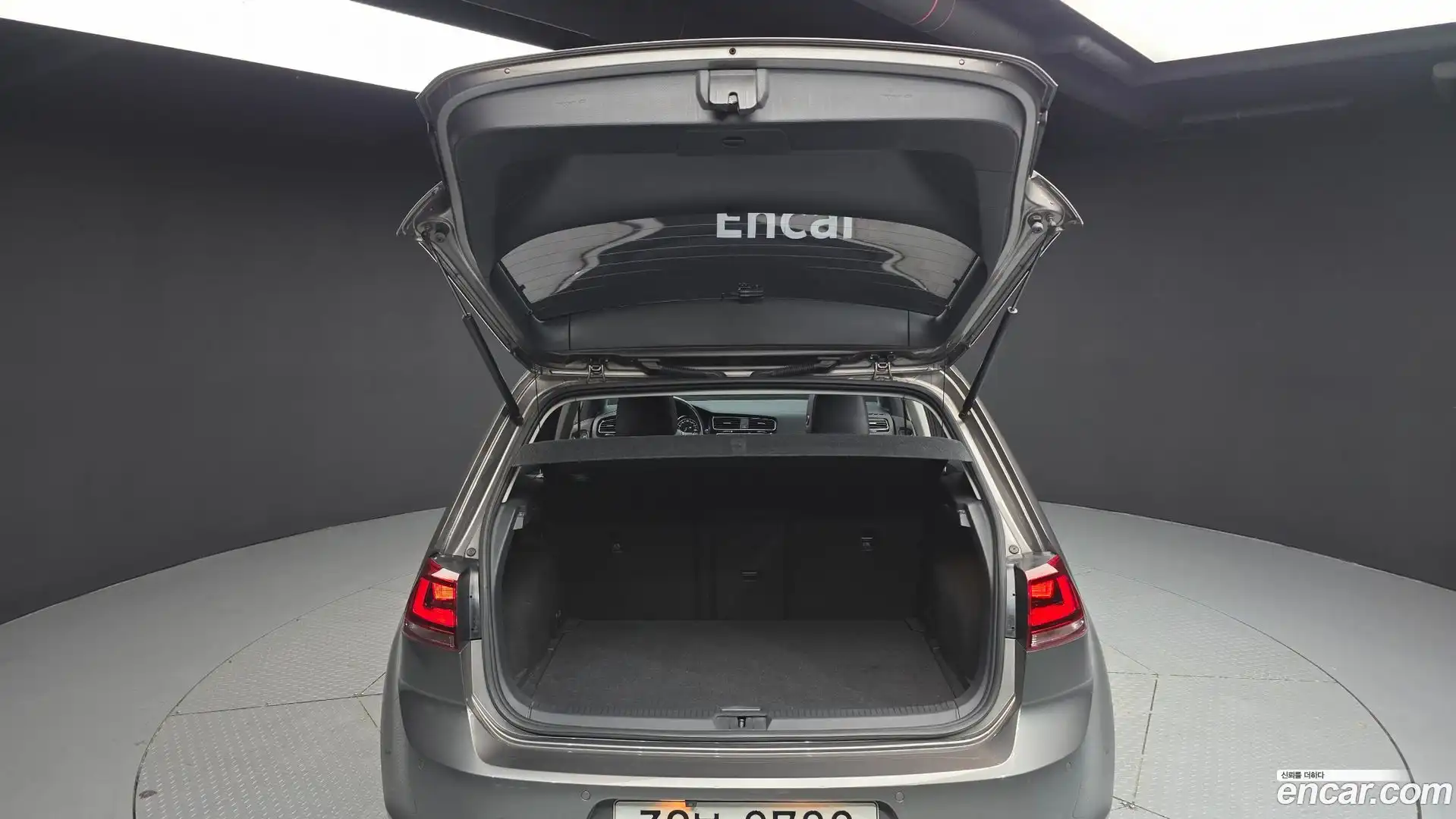 Golf Volkswagen 2016.1-OPTION-024