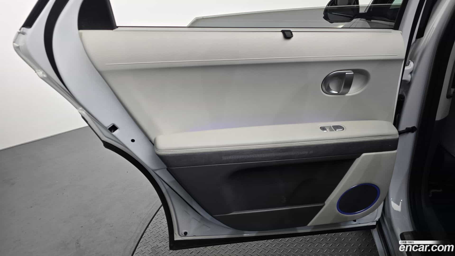 Ioniq5 Hyundai 2023.2-INNER-035