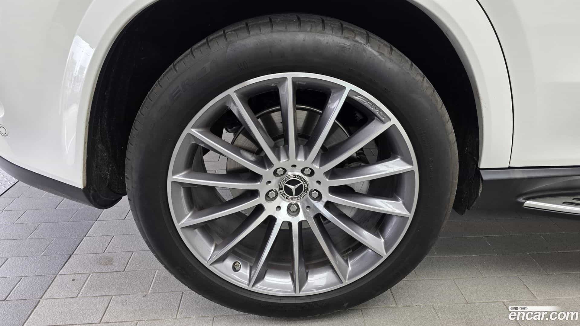 GLE-Class Mercedes-Benz 2025.6-OUTER-005