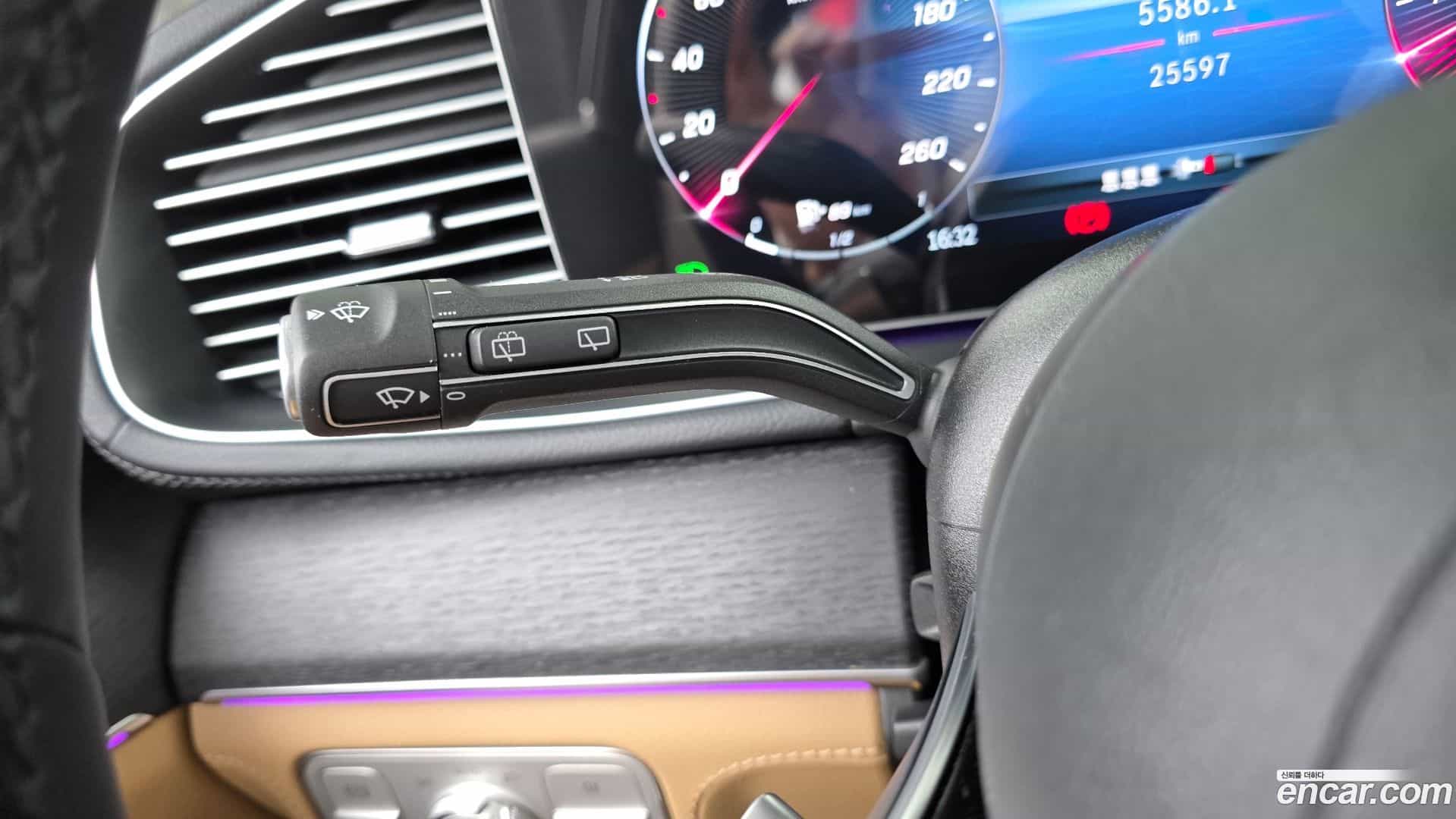 GLE-Class Mercedes-Benz 2025.6-OPTION-041