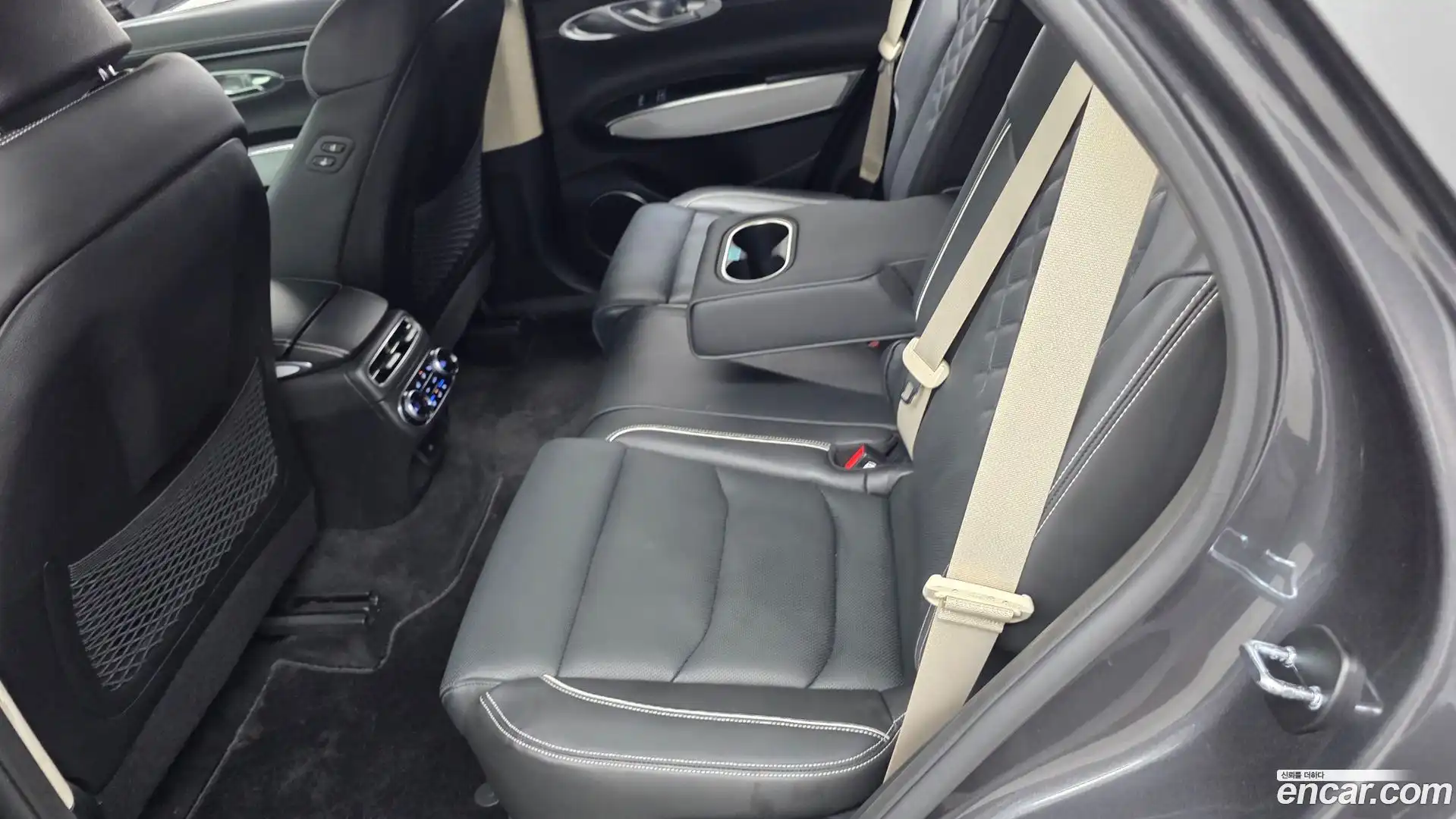 GV70 Genesis 2022.6-INNER-036