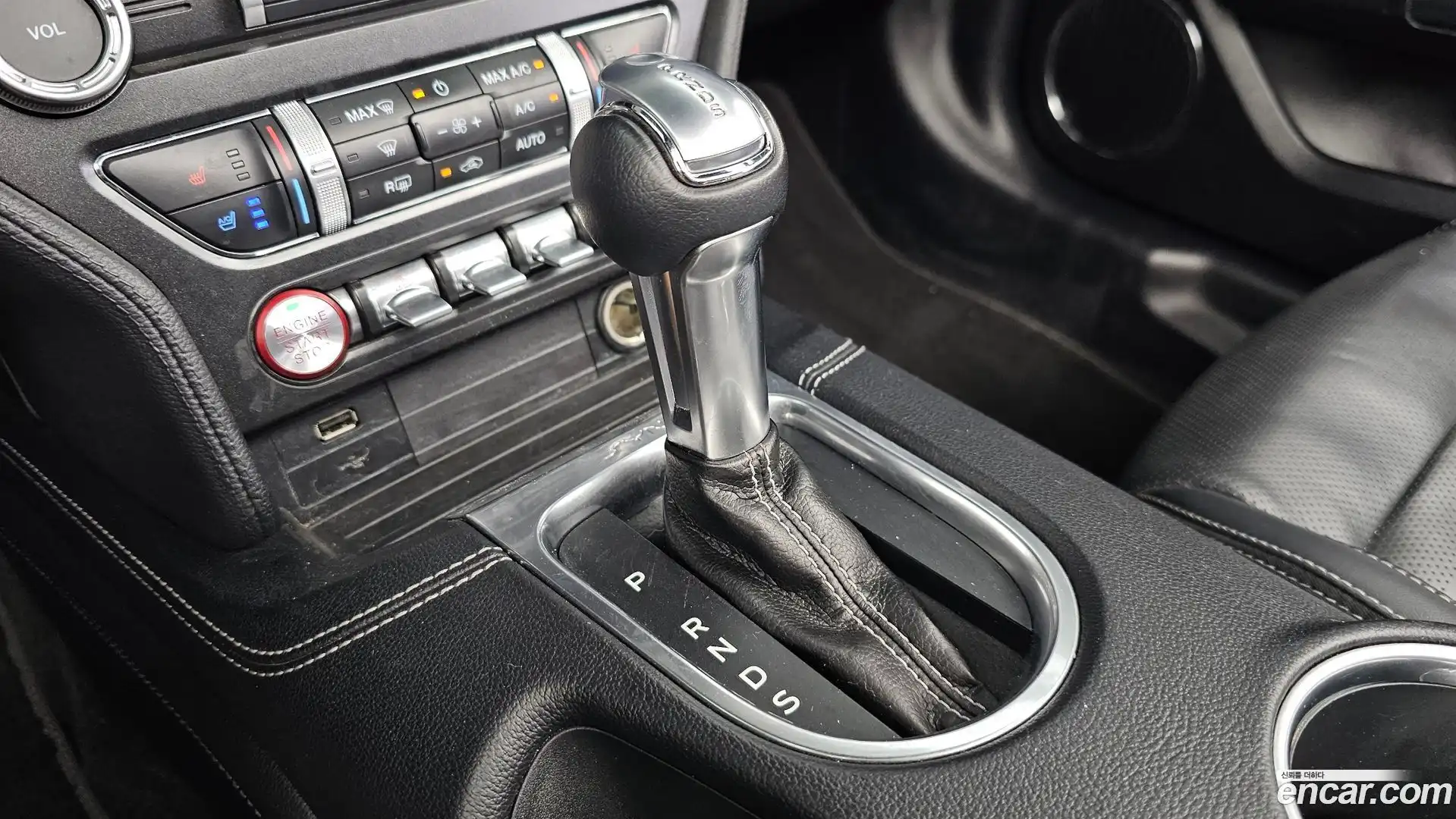 Mustang Ford 2019.9-INNER-009
