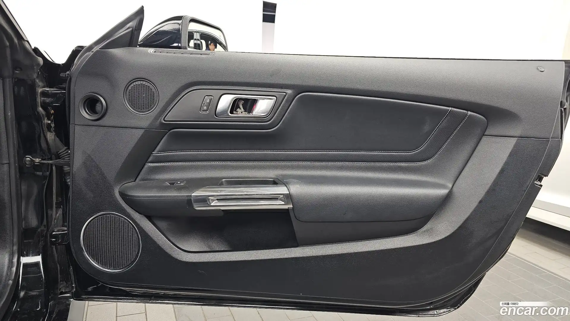 Mustang Ford 2019.9-INNER-035