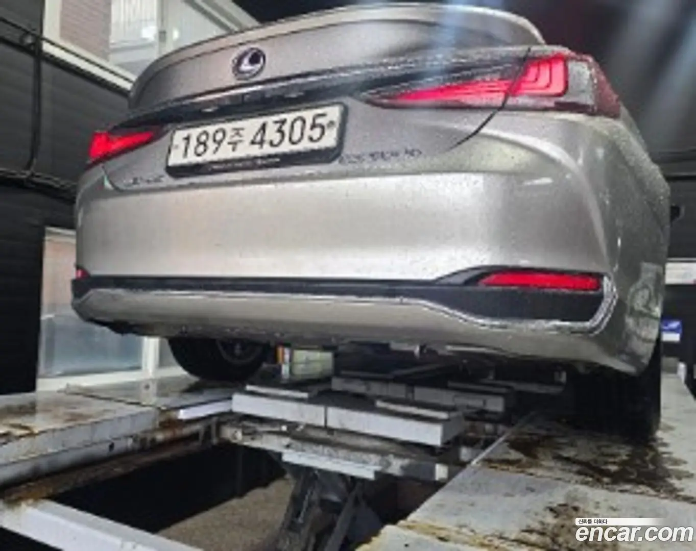Main__Slider__Photo:ES Lexus 2019.0-0