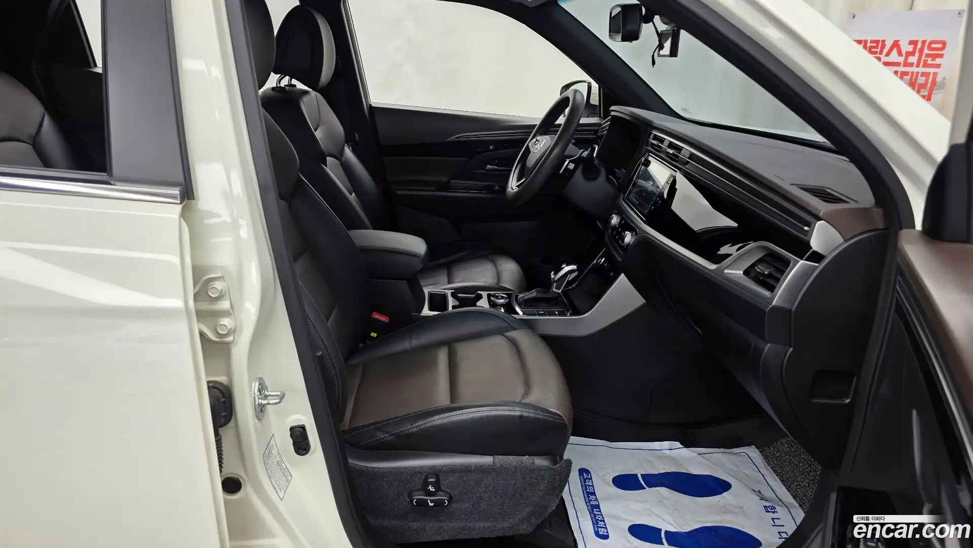 KORANDO KG Mobility 2019.9-OPTION-015