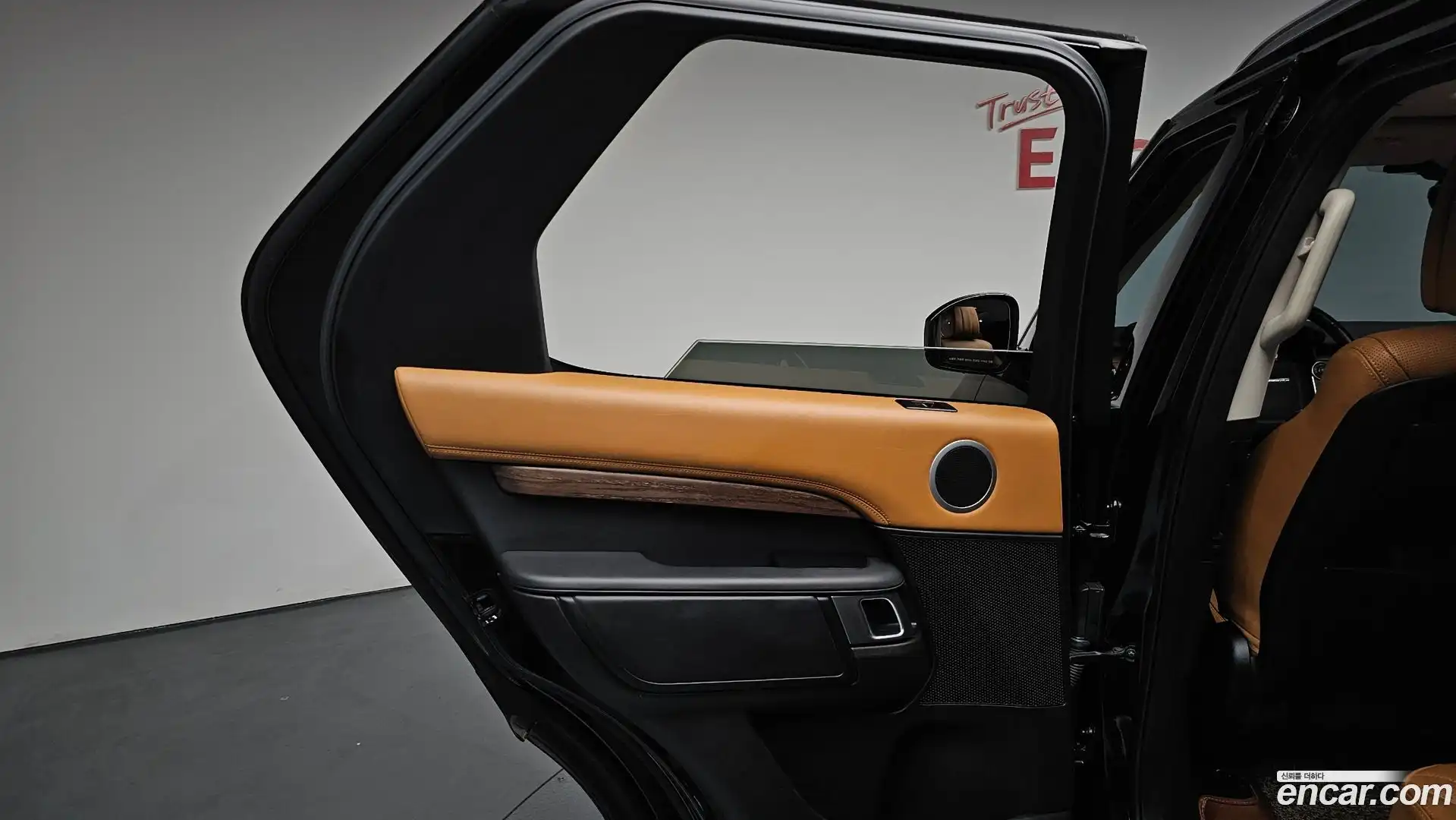 Discovery Land Rover 2018.4-INNER-035