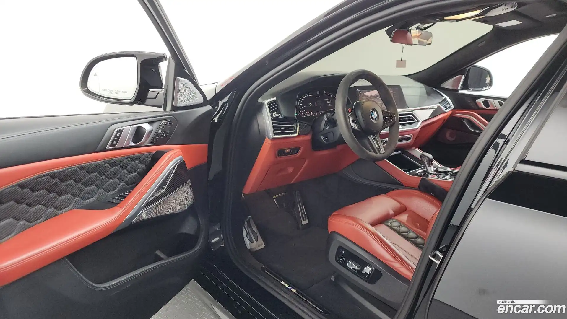 X6M BMW 2021.4-INNER-010