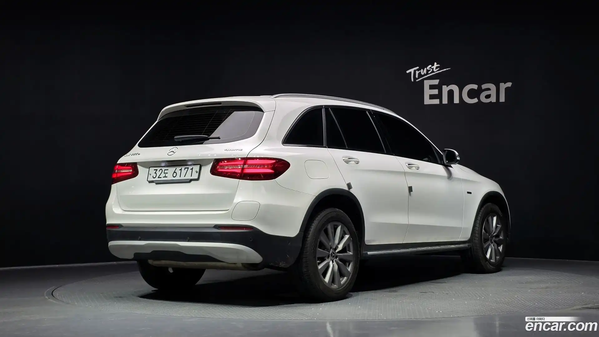 GLC-Class Mercedes-Benz 2019.6-OUTER-002
