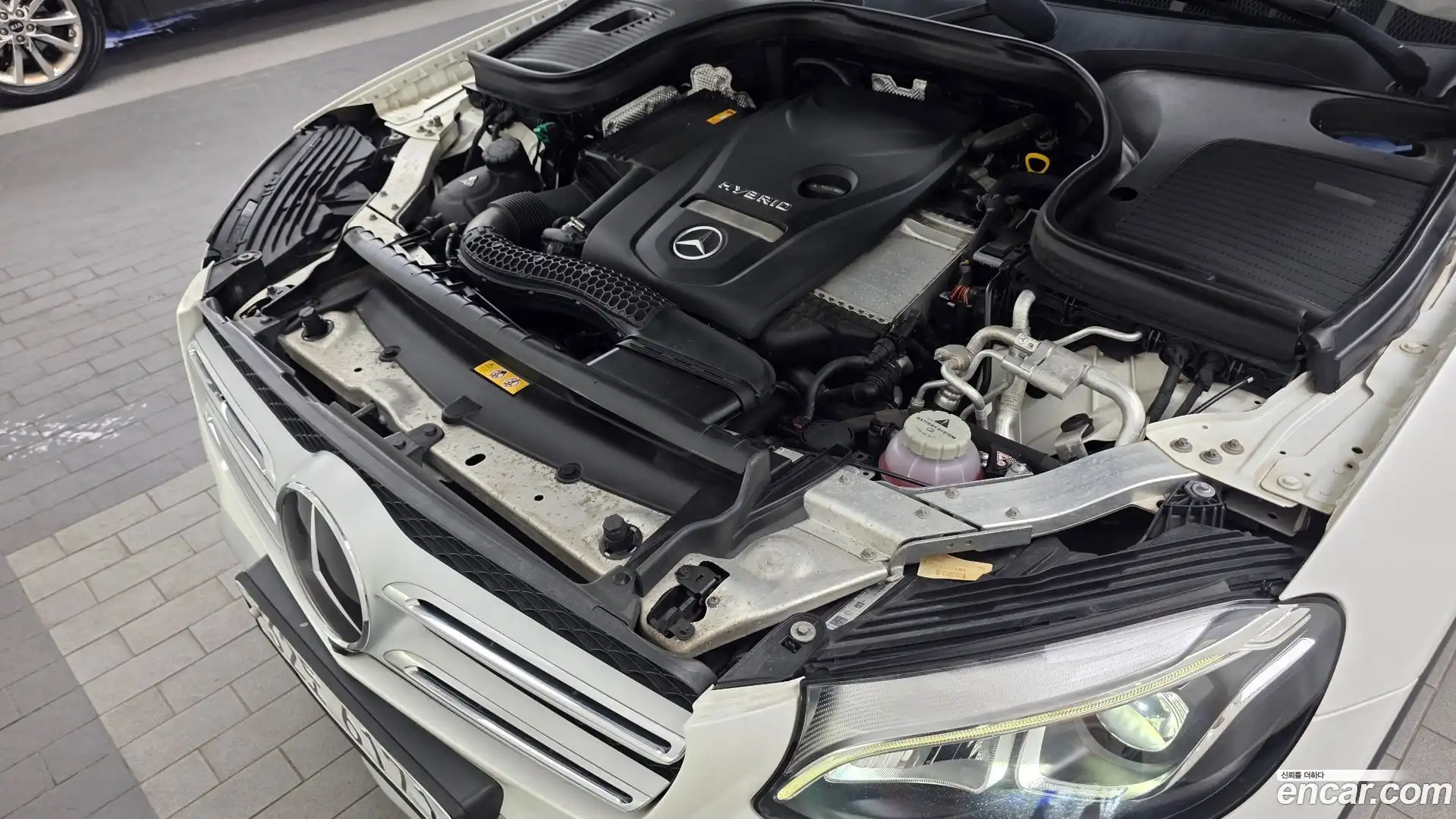 GLC-Class Mercedes-Benz 2019.6-OUTER-006