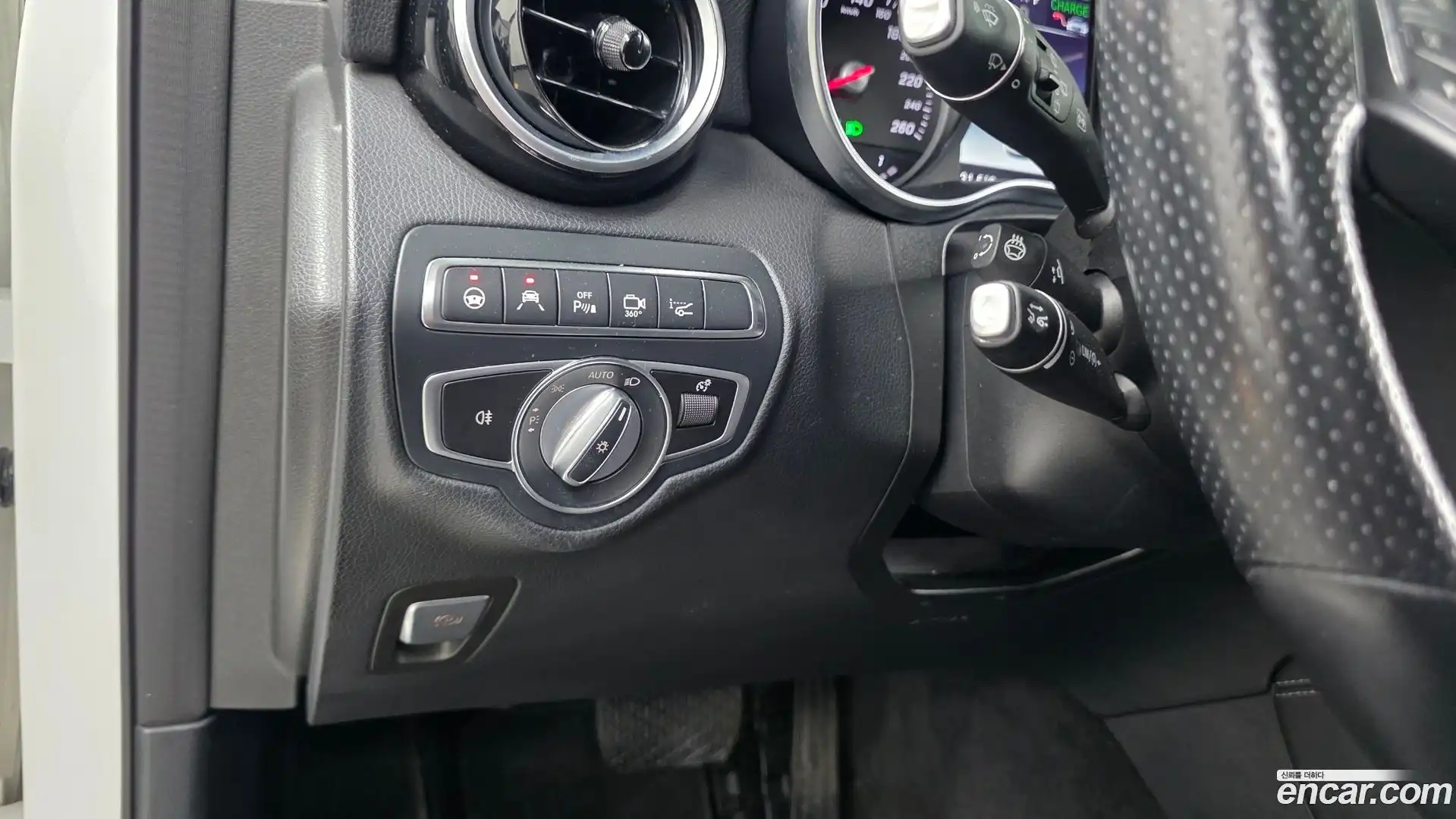 GLC-Class Mercedes-Benz 2019.6-OPTION-020