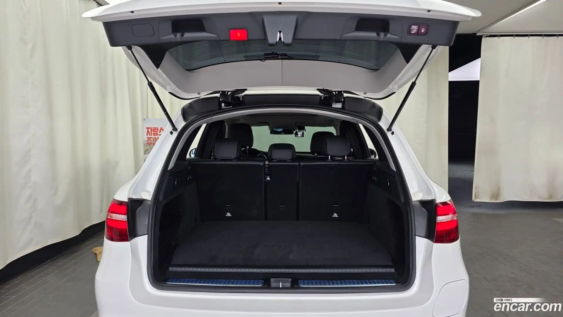 GLC-Class Mercedes-Benz 2019.6-OPTION-024