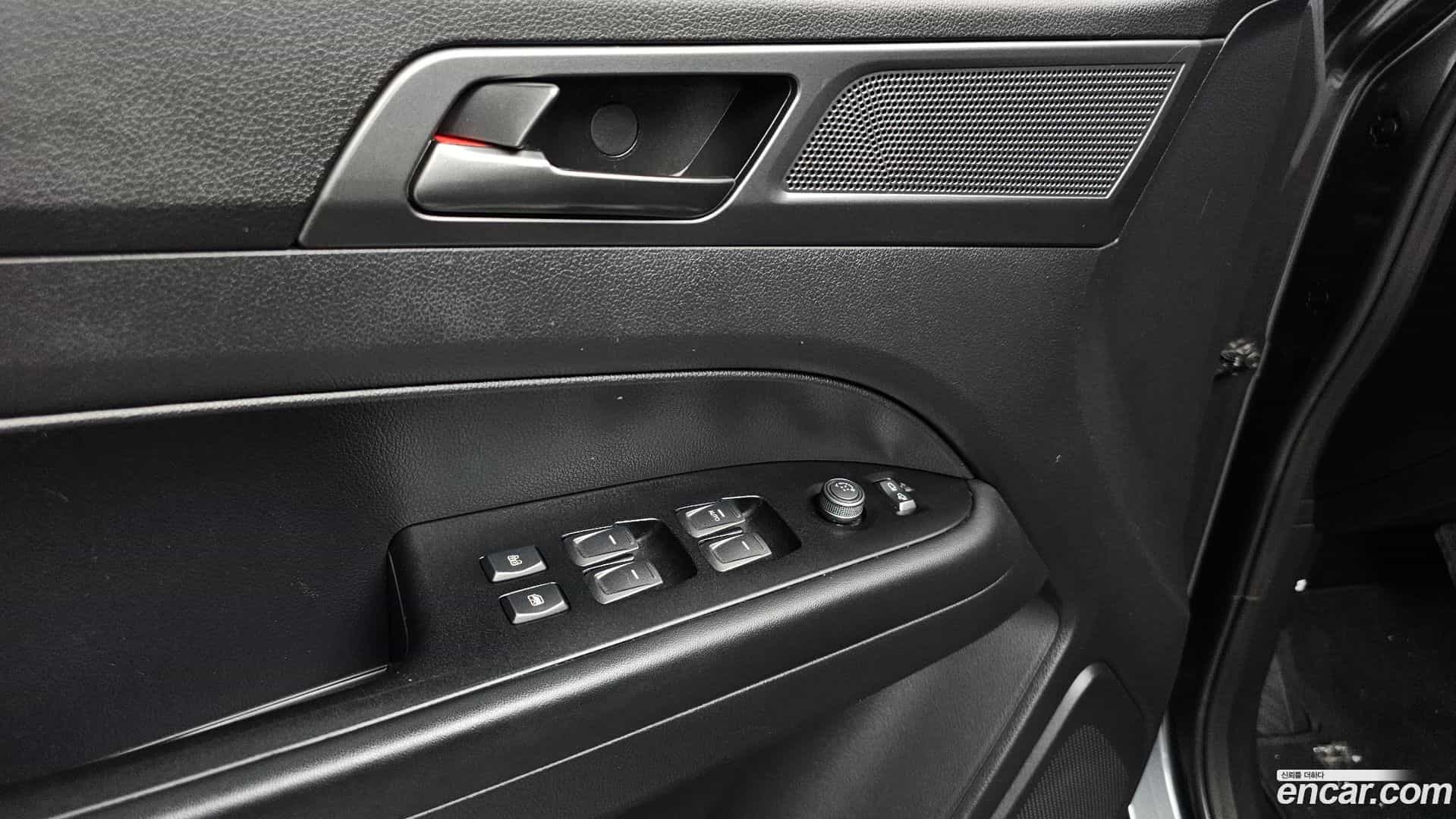 Rexton KG Mobility 2022.7-OPTION-045
