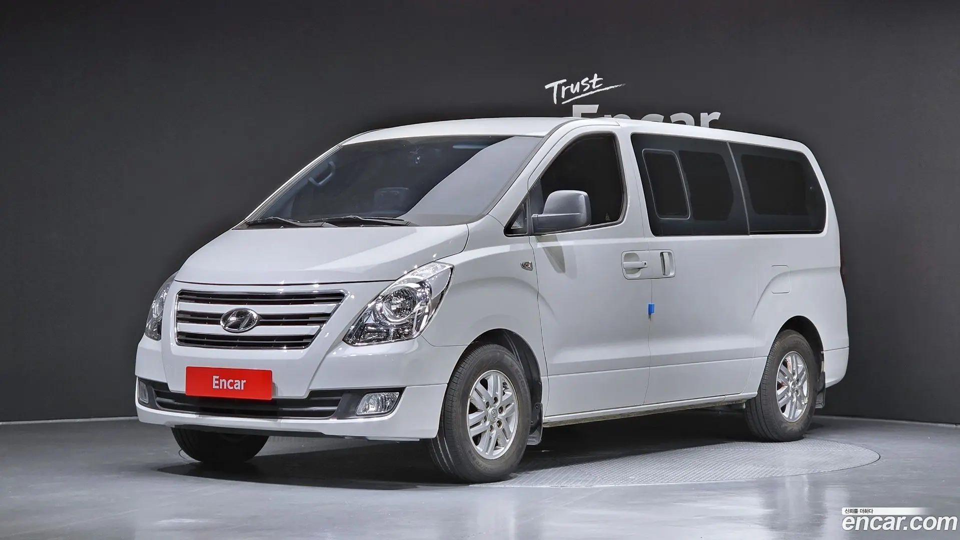 Main__Slider__Photo:Starex Hyundai 2018.0-0