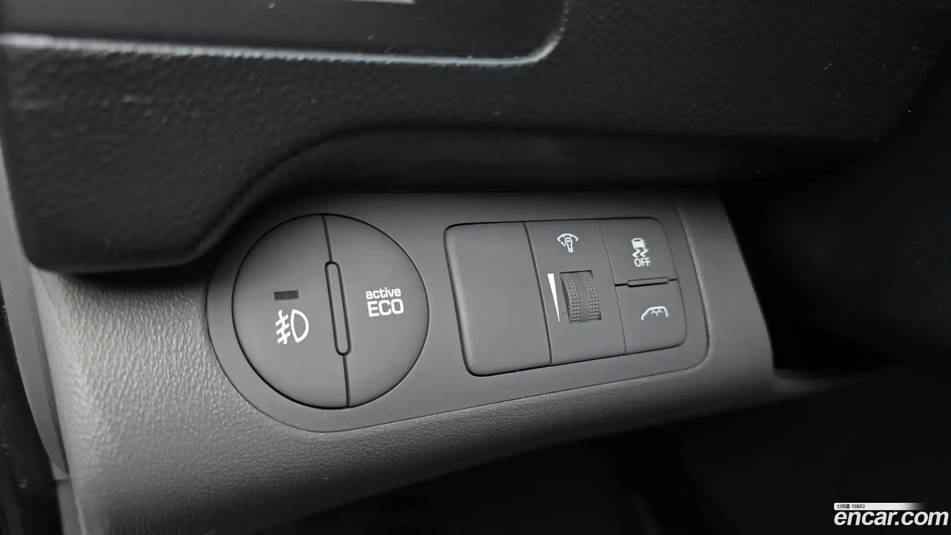 Starex Hyundai 2018.0-OPTION-019