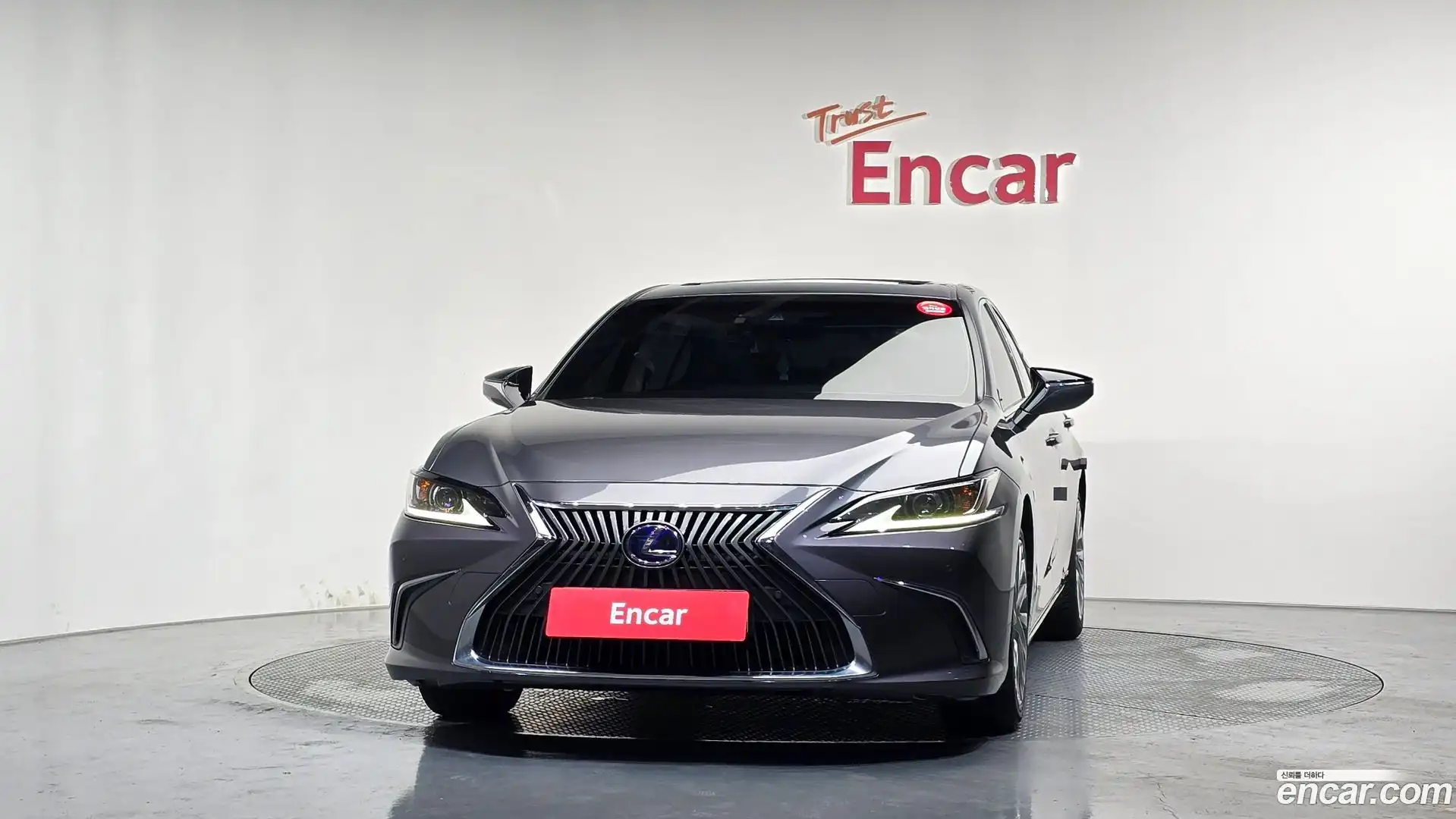 ES Lexus 2019.4-OUTER-003