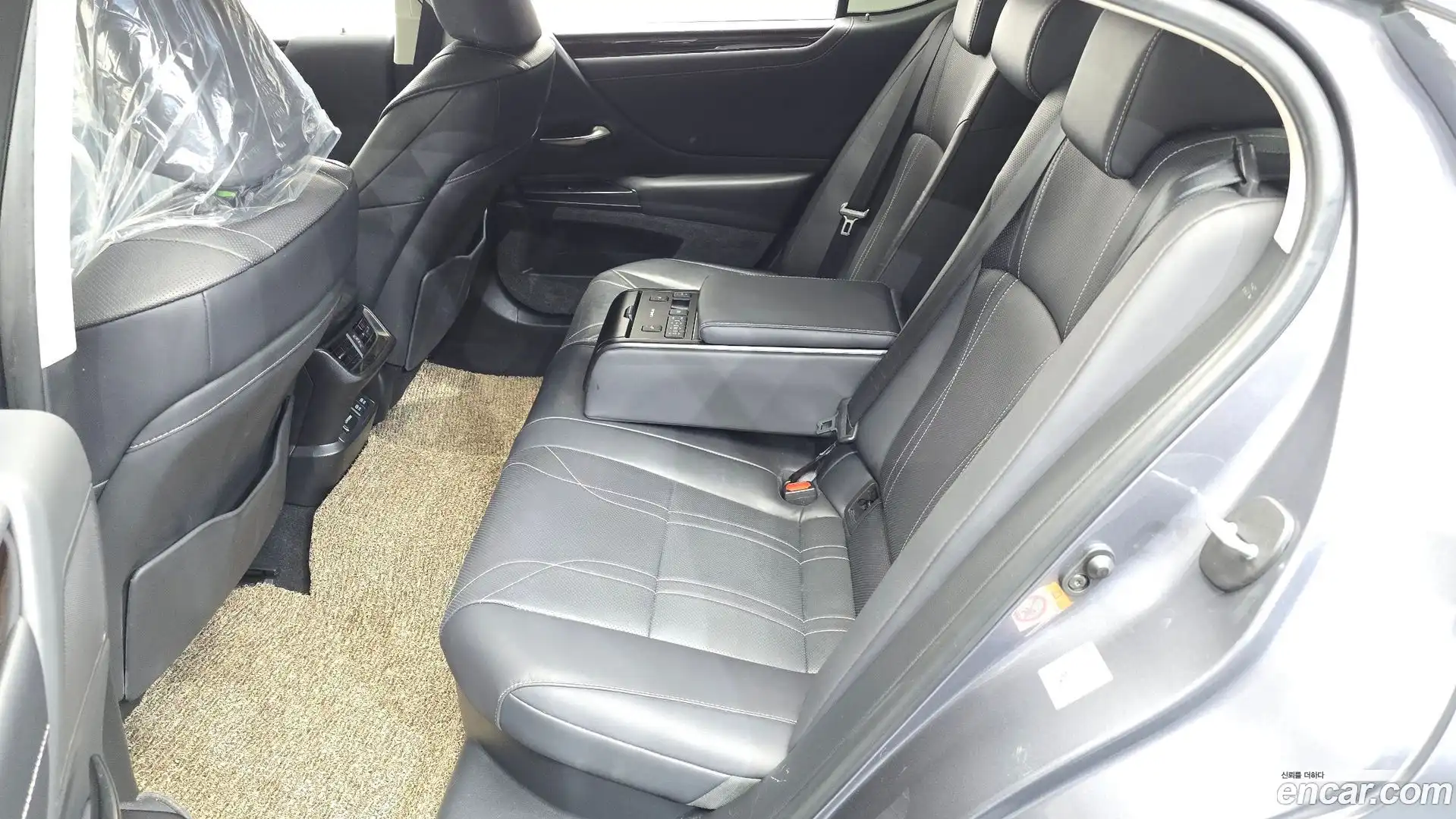 ES Lexus 2019.4-OPTION-016