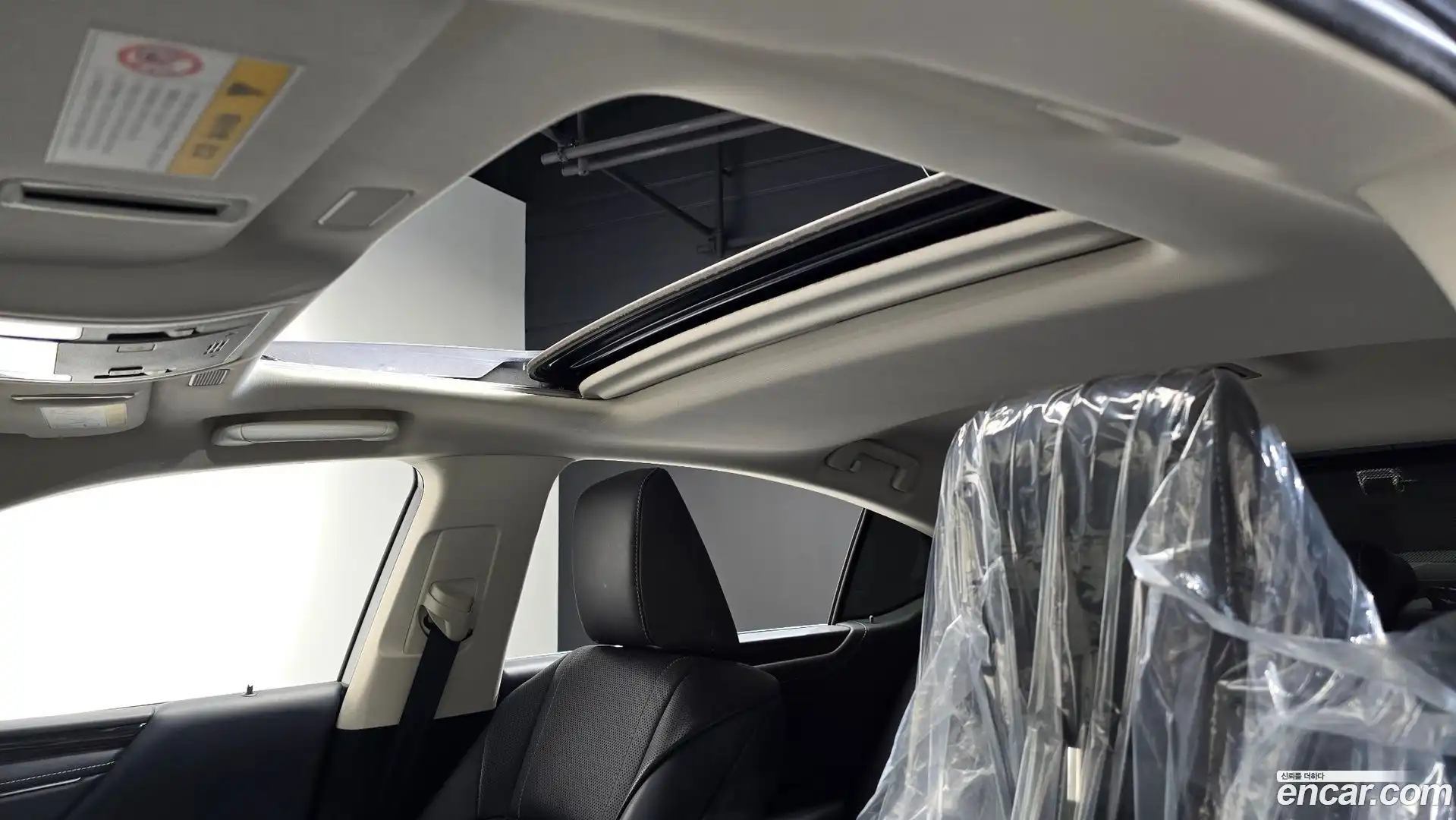 ES Lexus 2019.4-OPTION-022